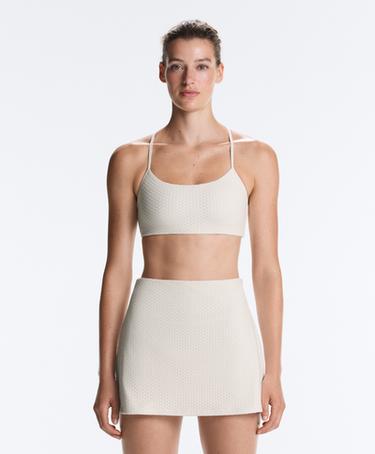 Low-support Comfortlux crochet sports bra — PALE ECRU 5