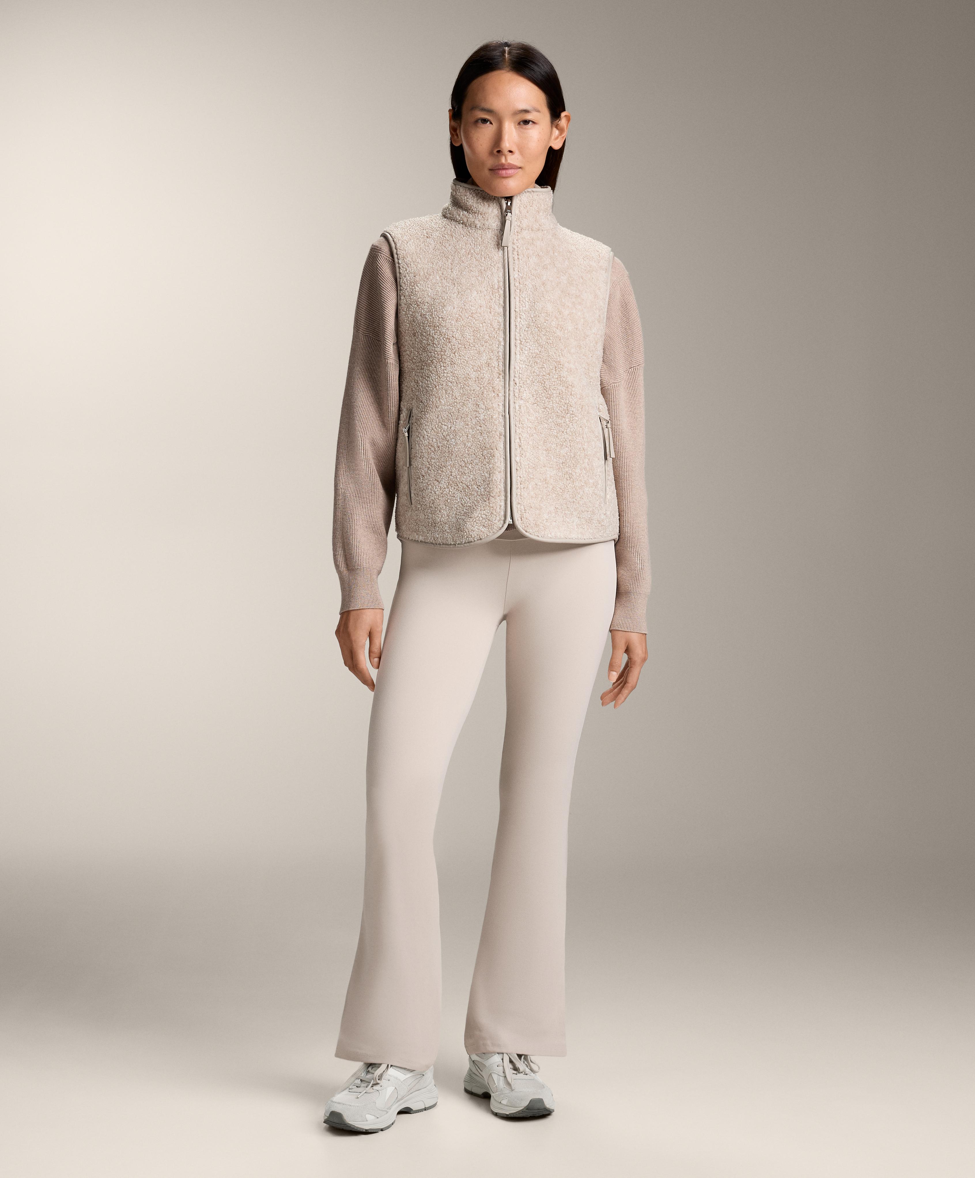 Basic faux-shearling zip-up gilet. - Sale