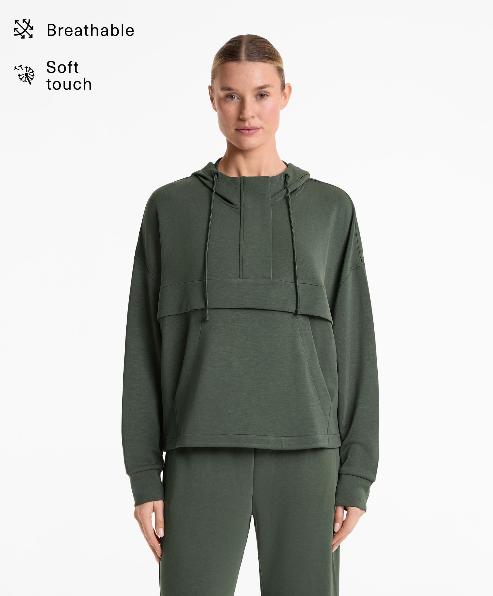 Soft-touch sweatshirt with modal and zip