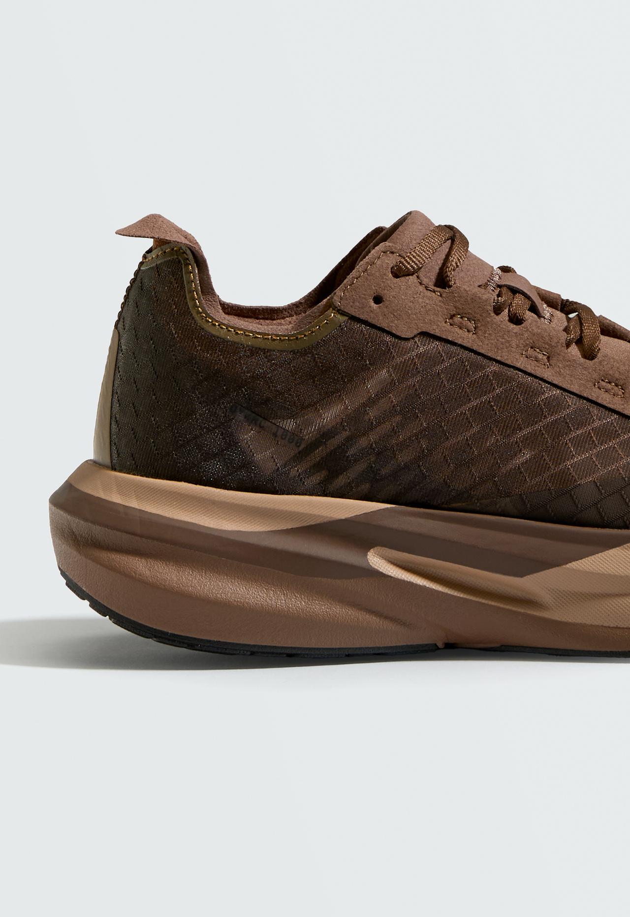 OY/RC 1000 running trainers — BROWN