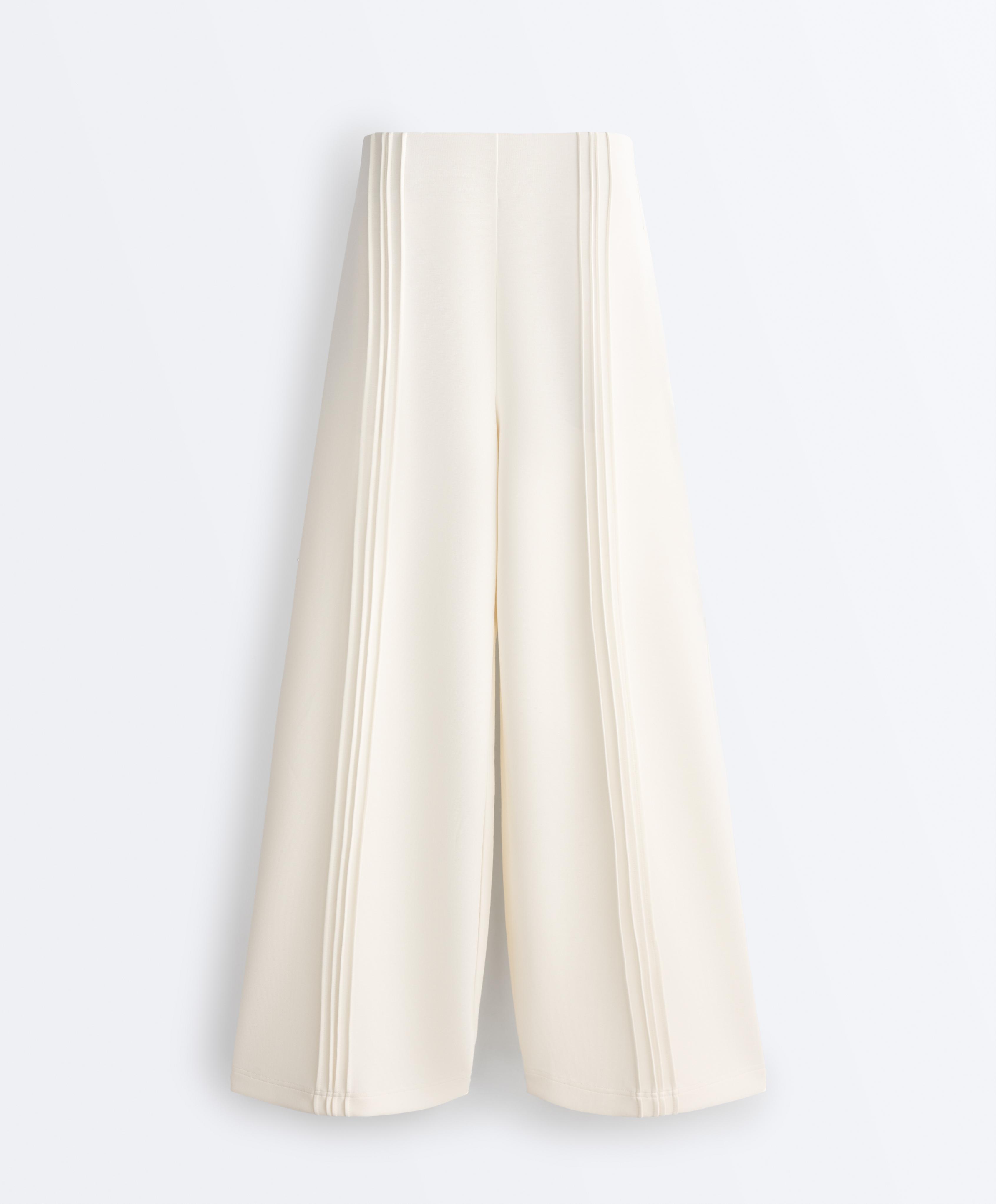 Calças de corte direito com modal e detalhes Rib