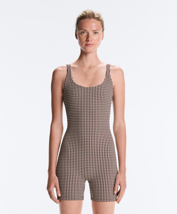 Comfortlux gingham short jumpsuit — DARK REDDISH‑BROWN
