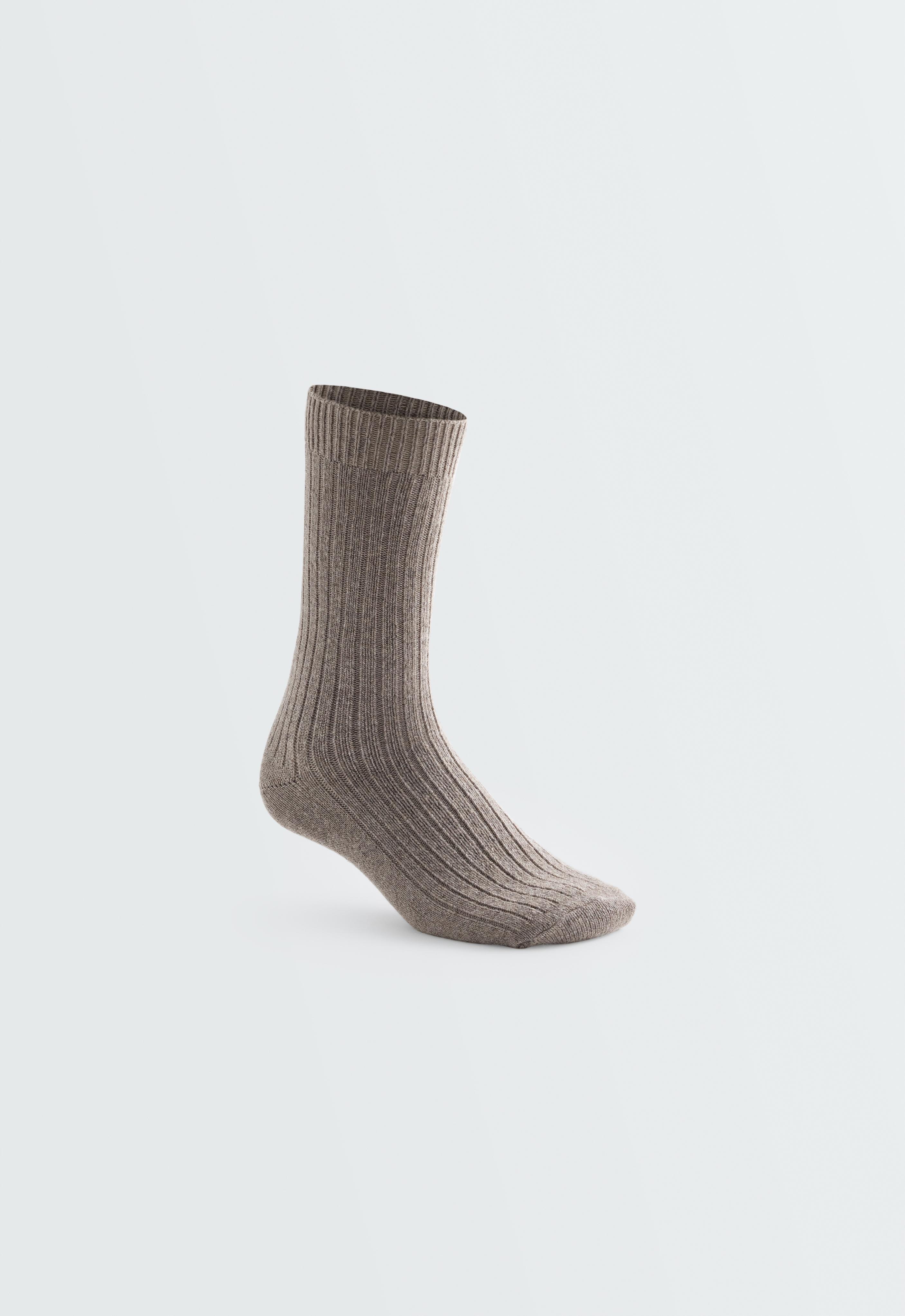 Classic socks in 18% cashmere 8% wool — BROWN MELANGE