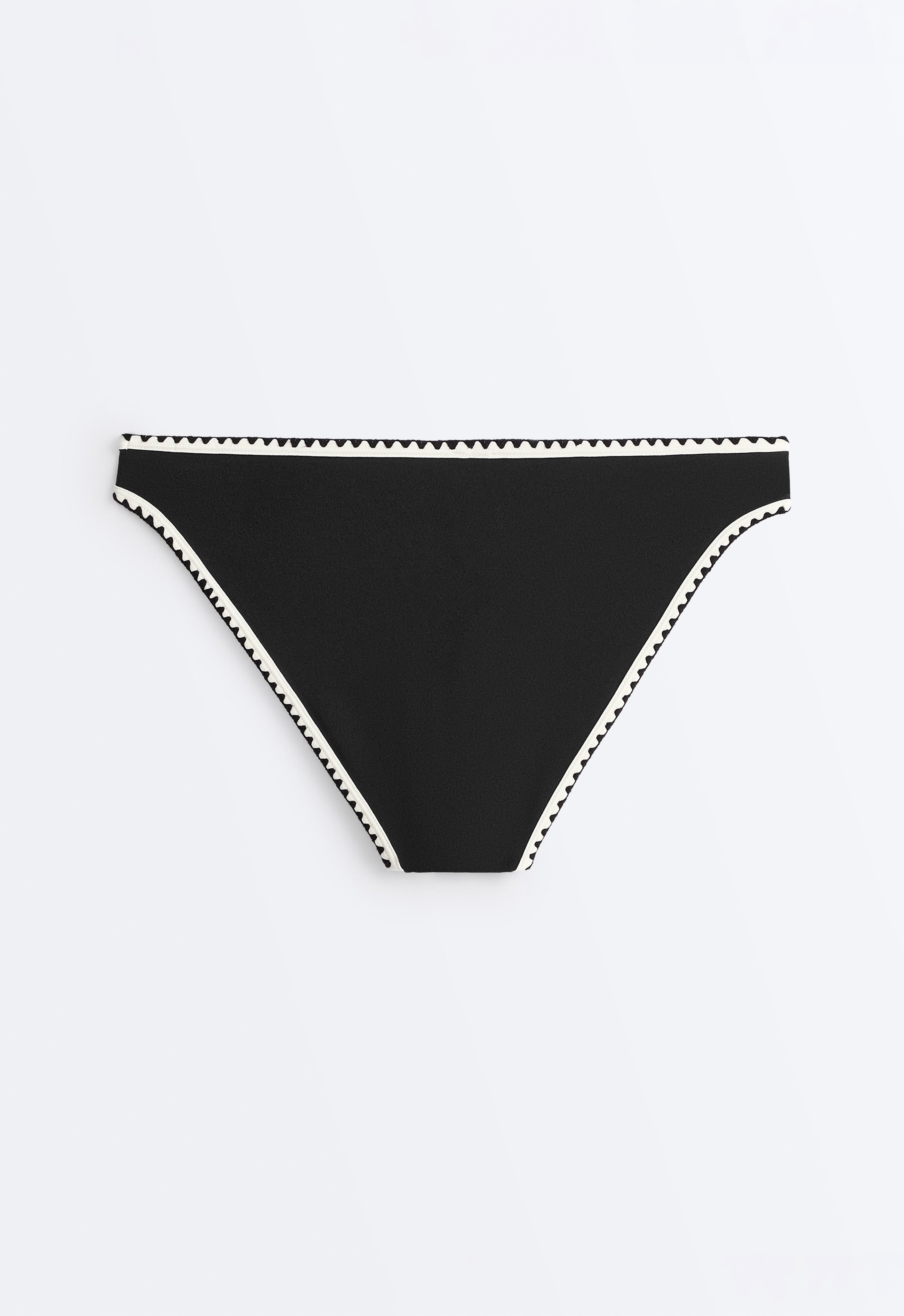 Contrast stitch classic bikini briefs — BLACK