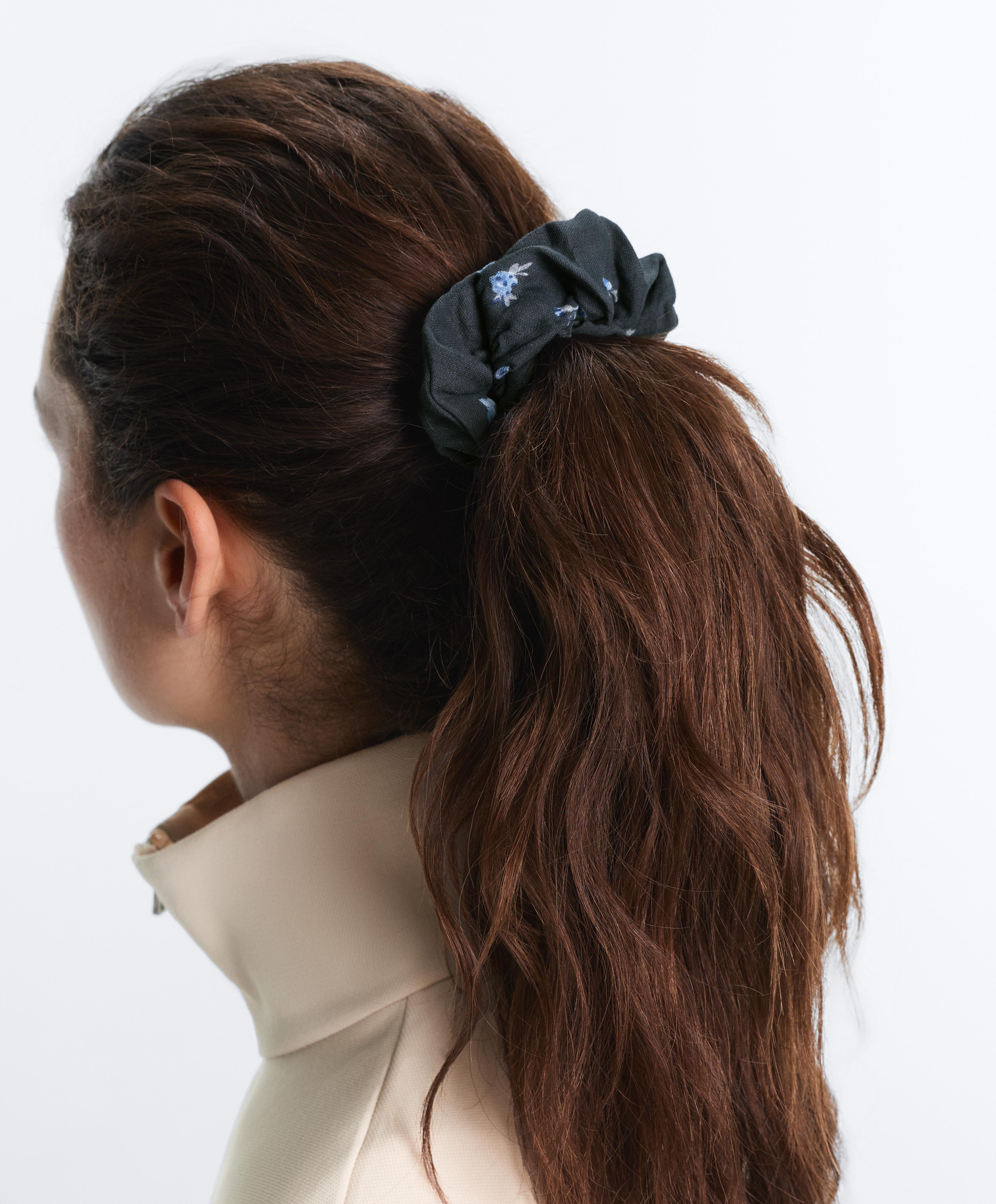 2 floral 100% cotton scrunchies