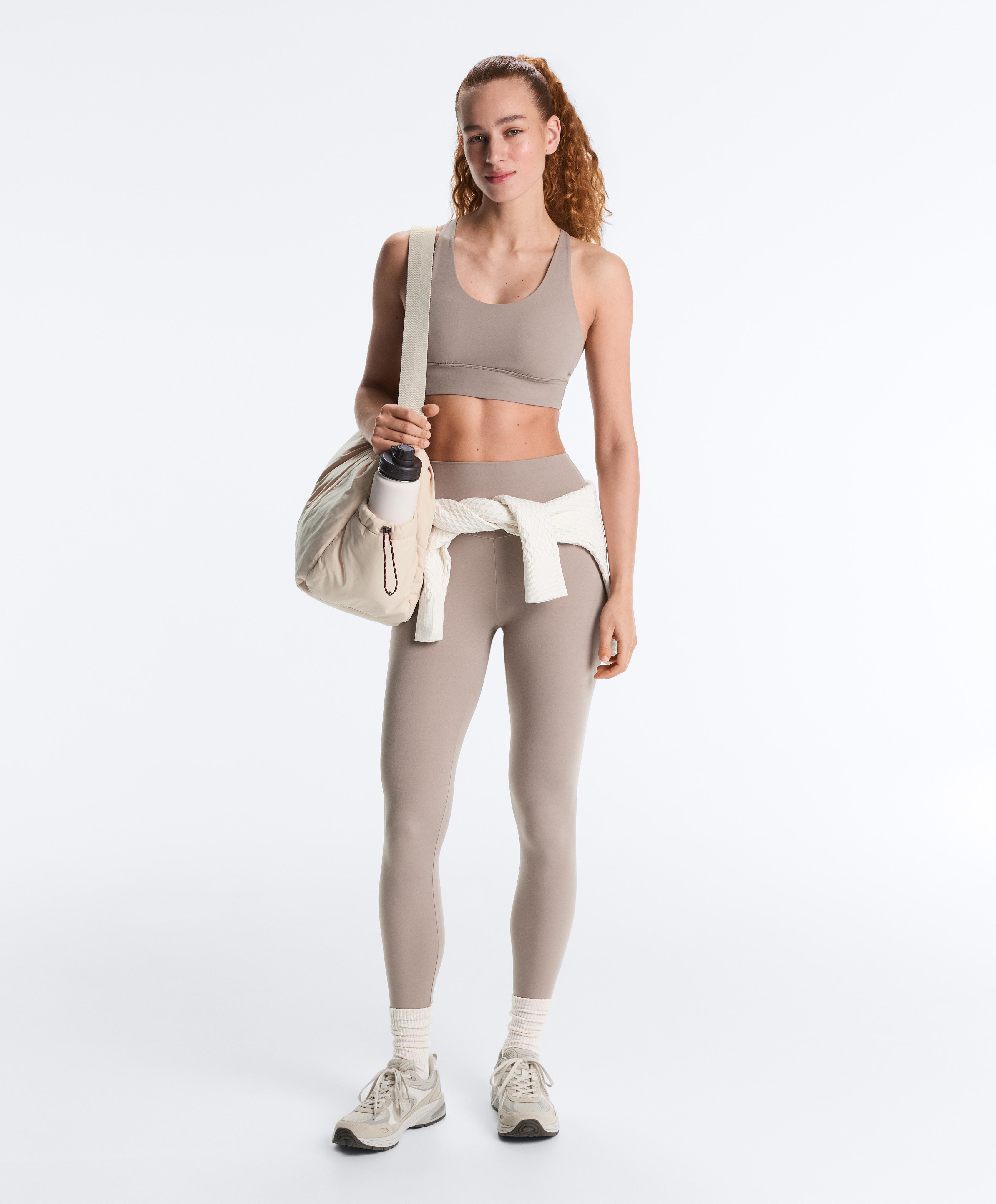 Medium-support Comfortlux sports bra with cups — PALE TAUPE