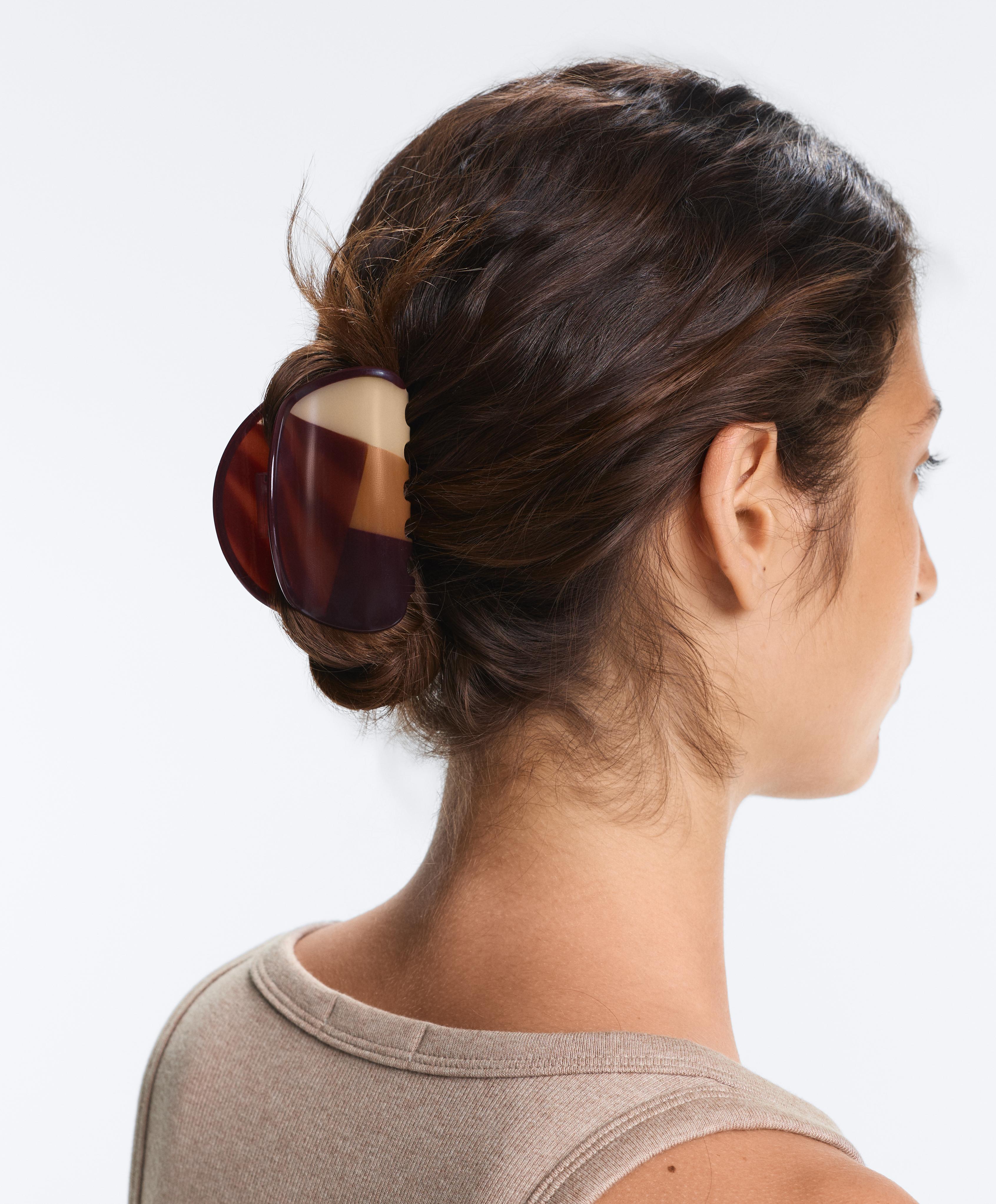 Mosaic hair claw — COGNAC