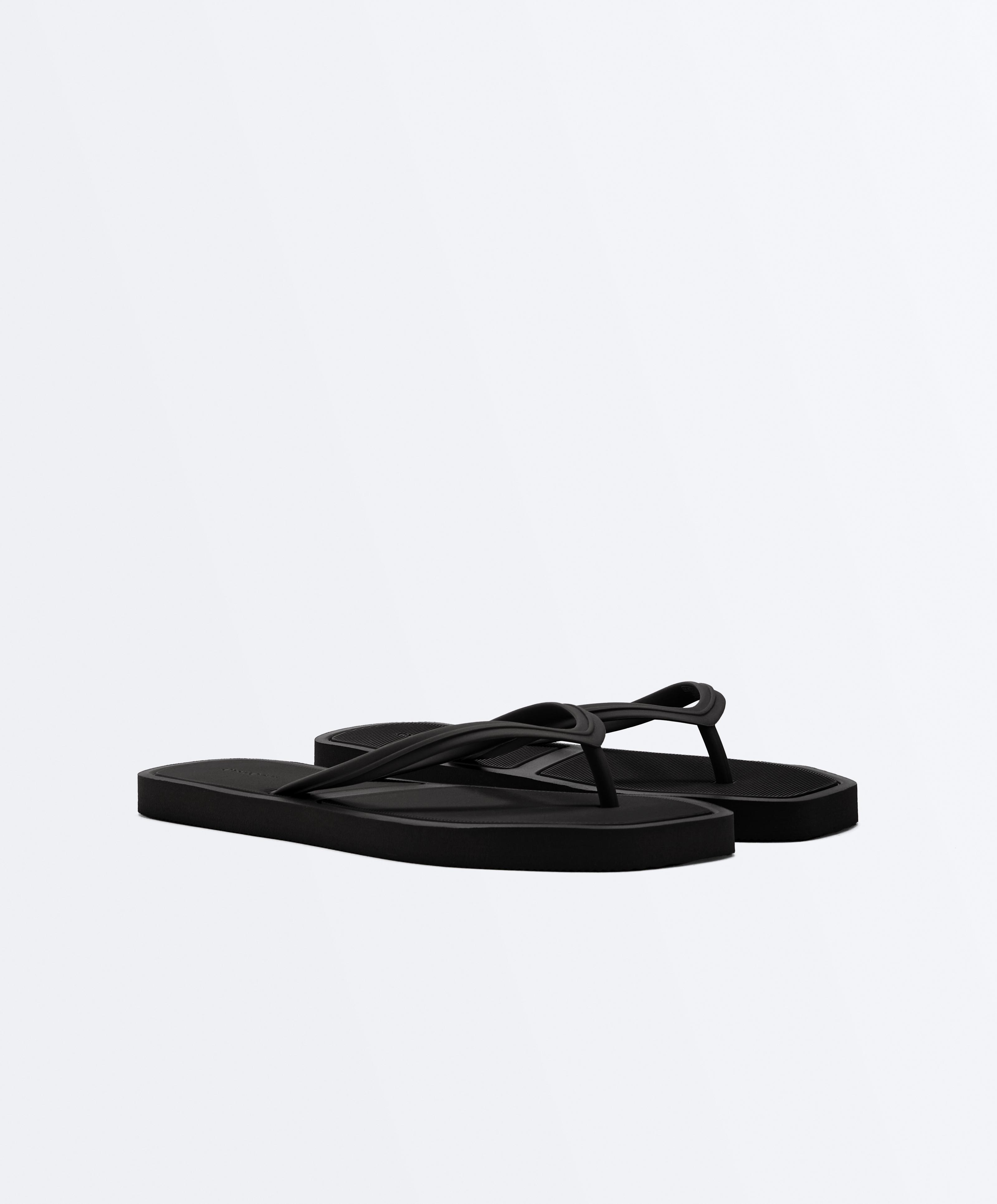 Embossed beach sandals Embossed beach sandals