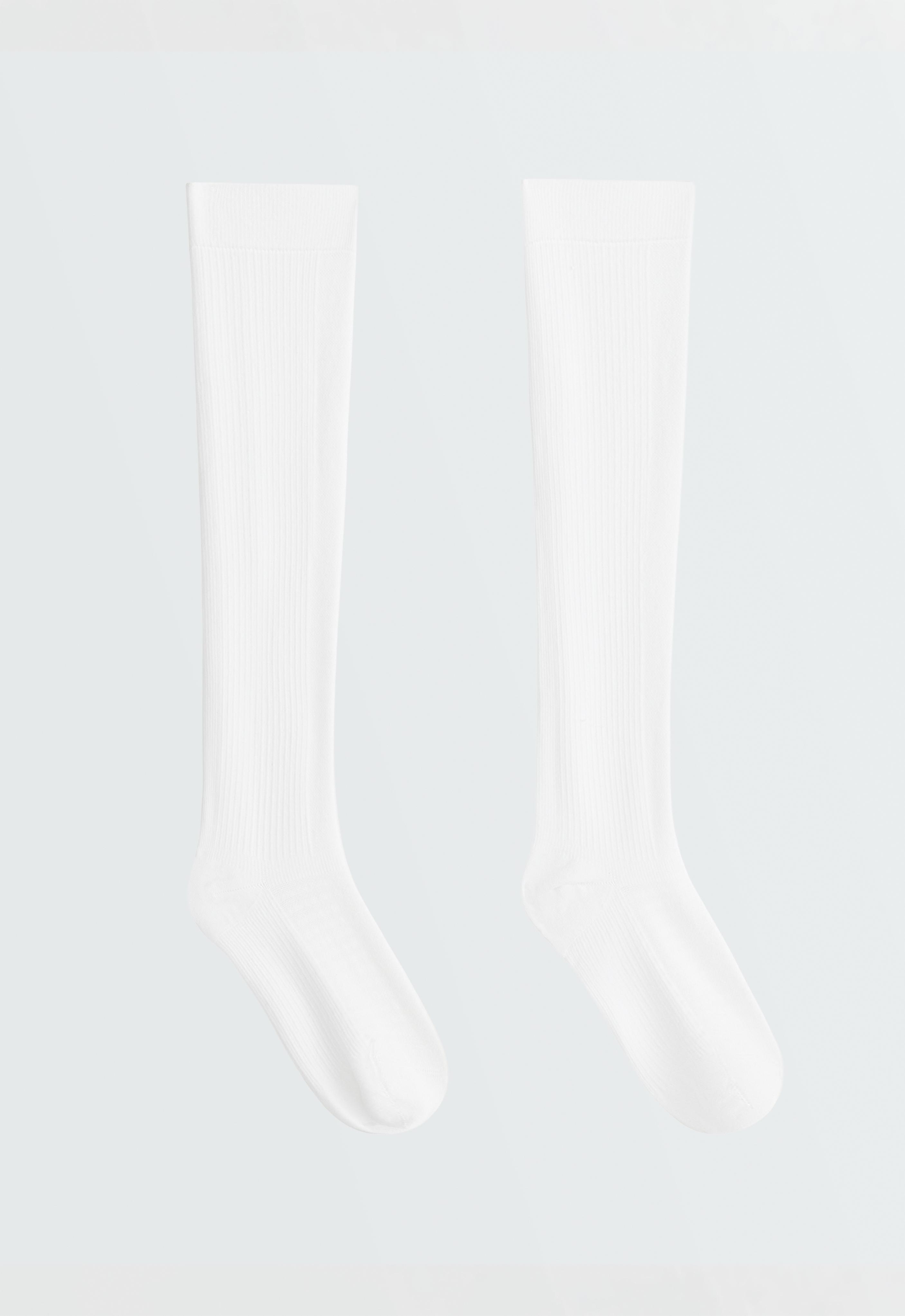 Knee-high polyamide blend socks