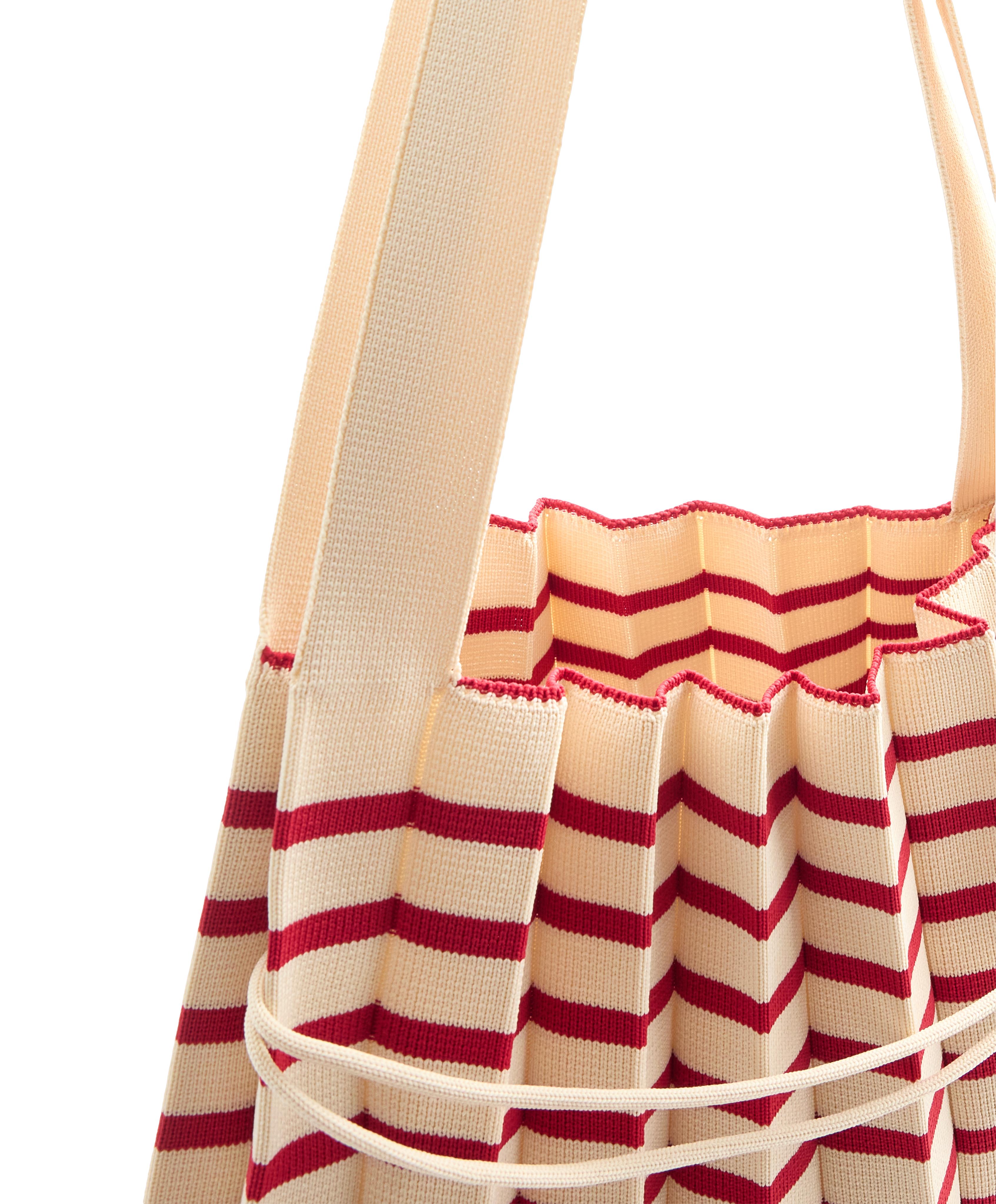 Pleated knit shoulder bag — RED