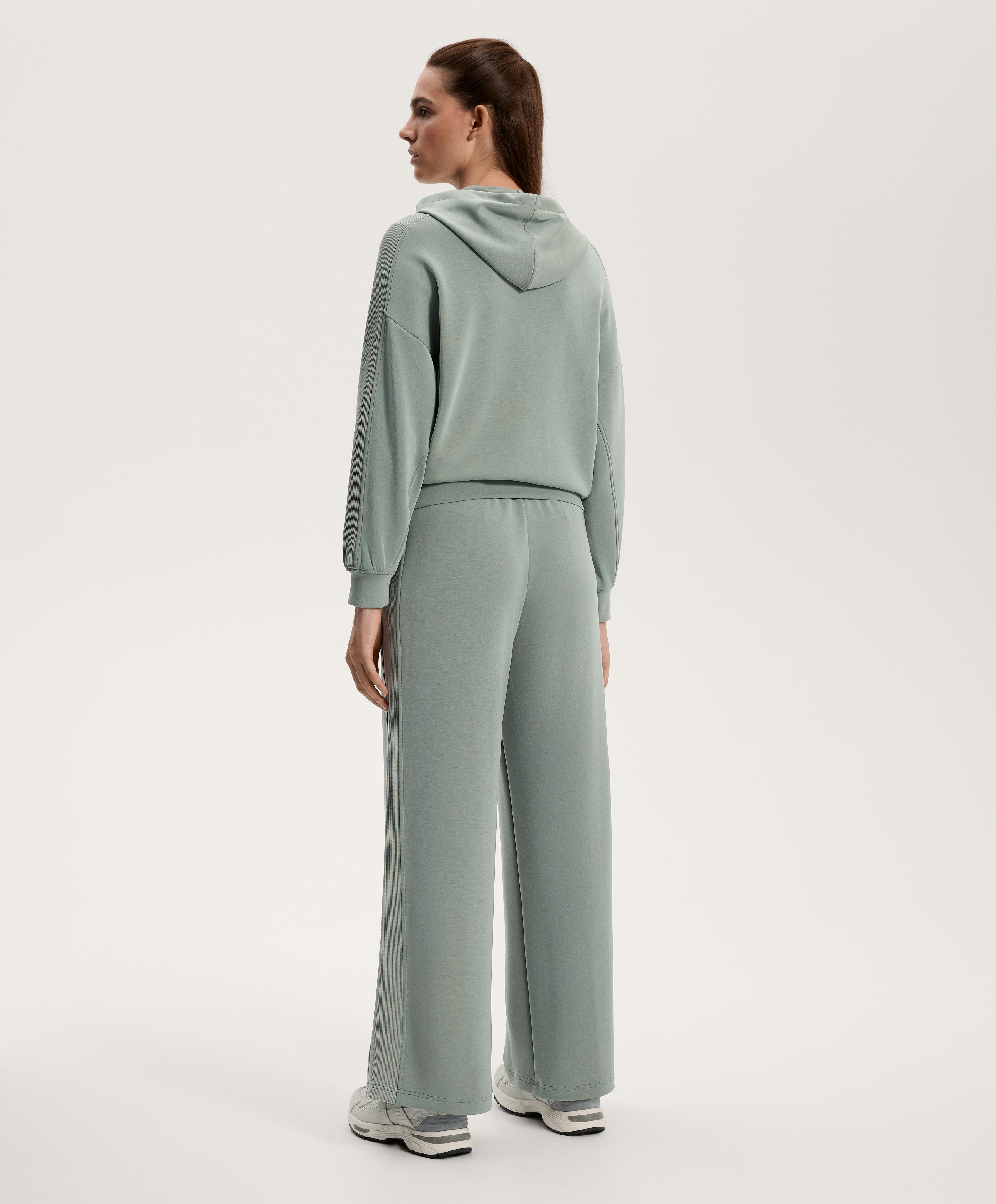 Total look droit rib latéral avec modal bleu