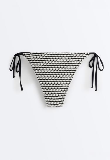 Contrasting crochet tie bikini briefs — BLACK 8