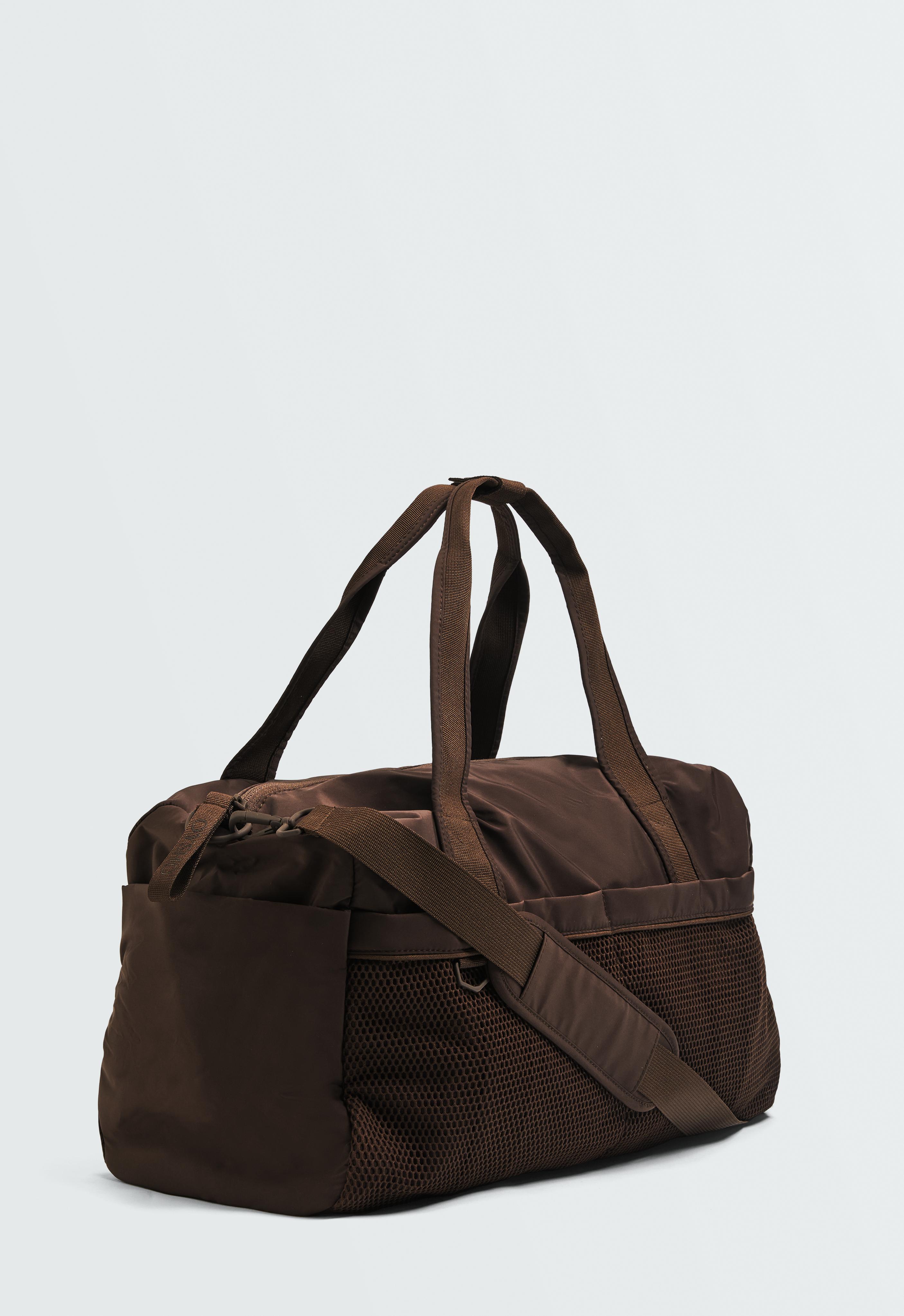 Double compartment sports bag — BROWN