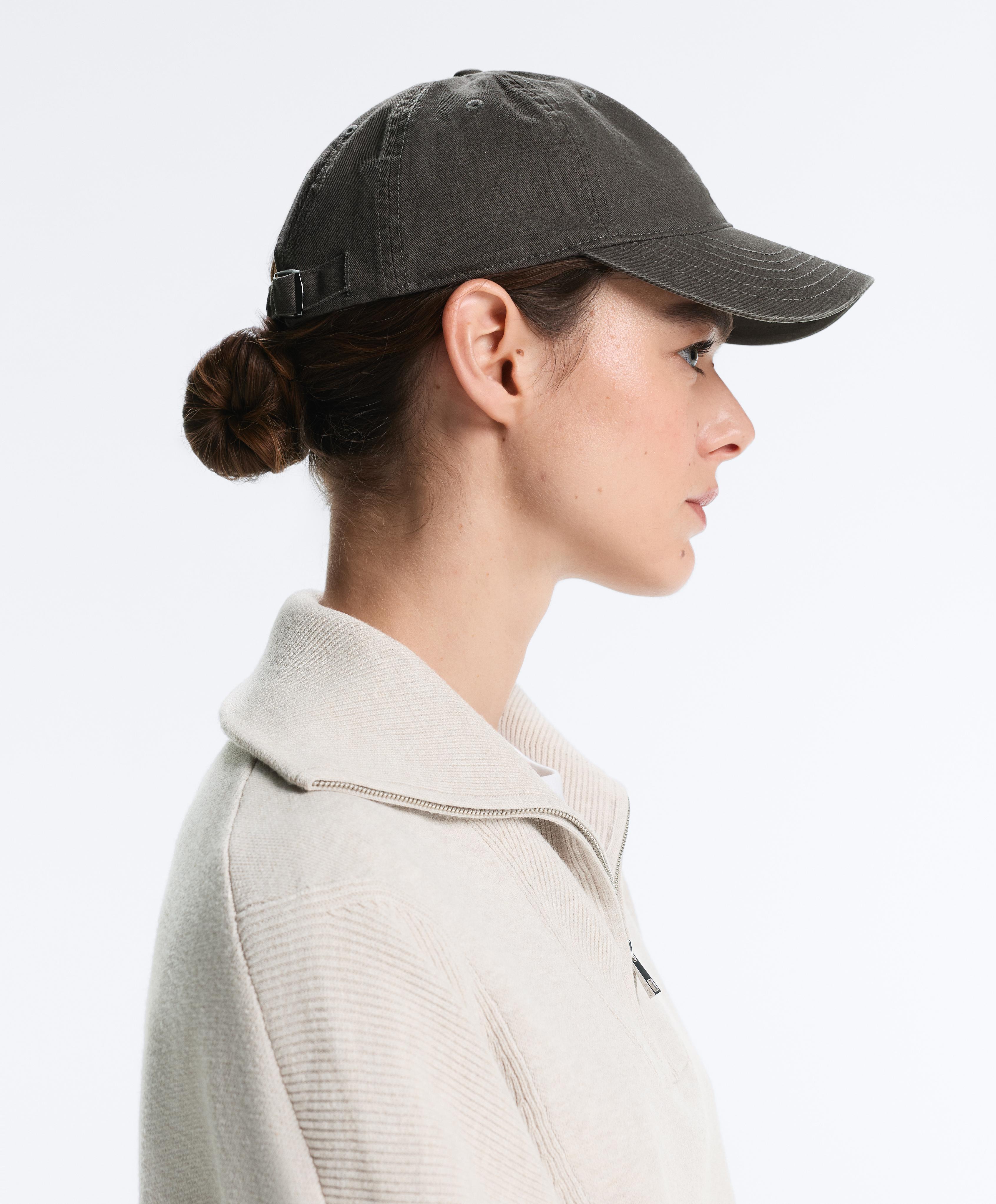 Washed-effect 100% cotton cap