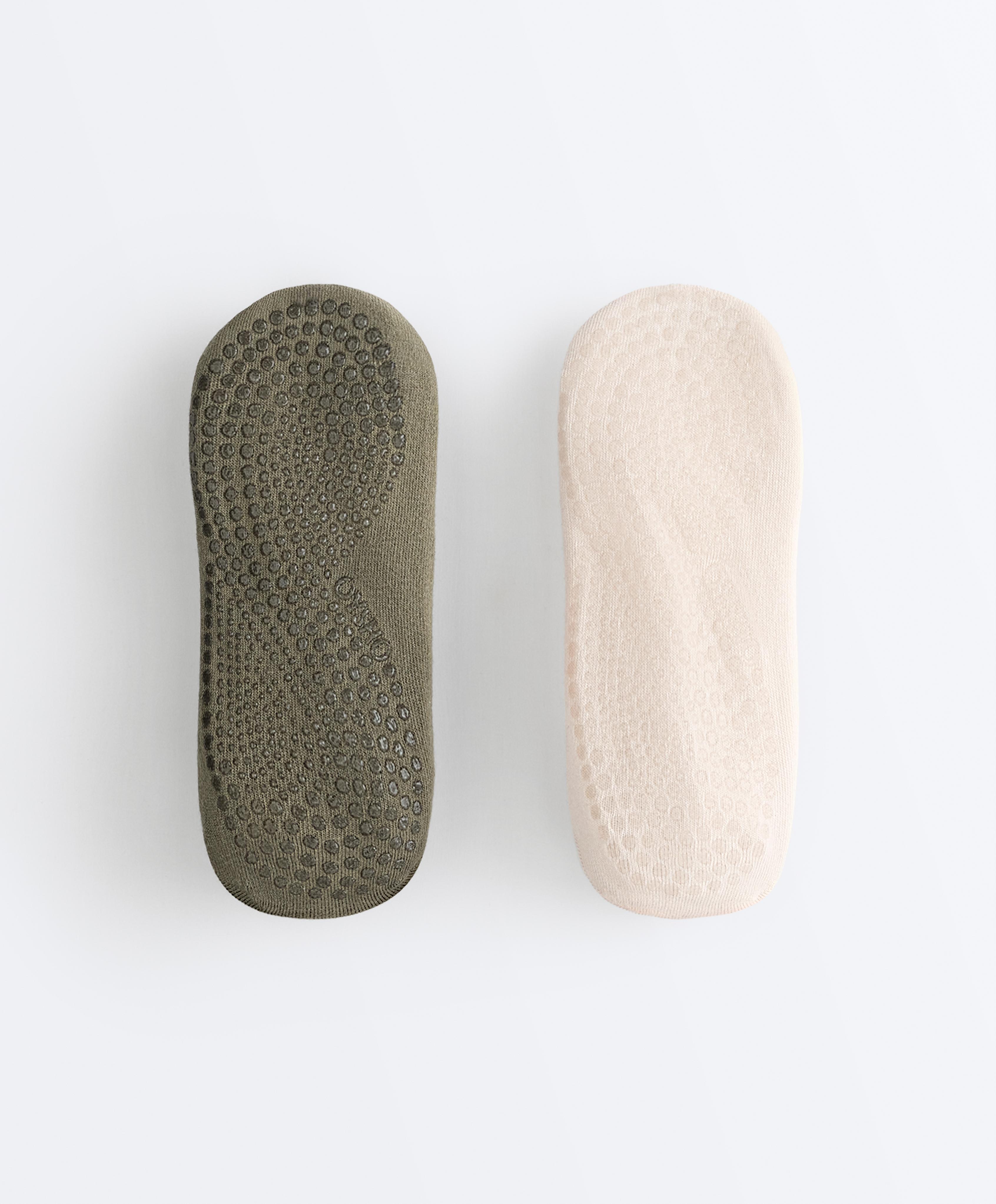 2 pairs of cotton blend sneaker yoga and Pilates socks with crossover straps — OLIVE