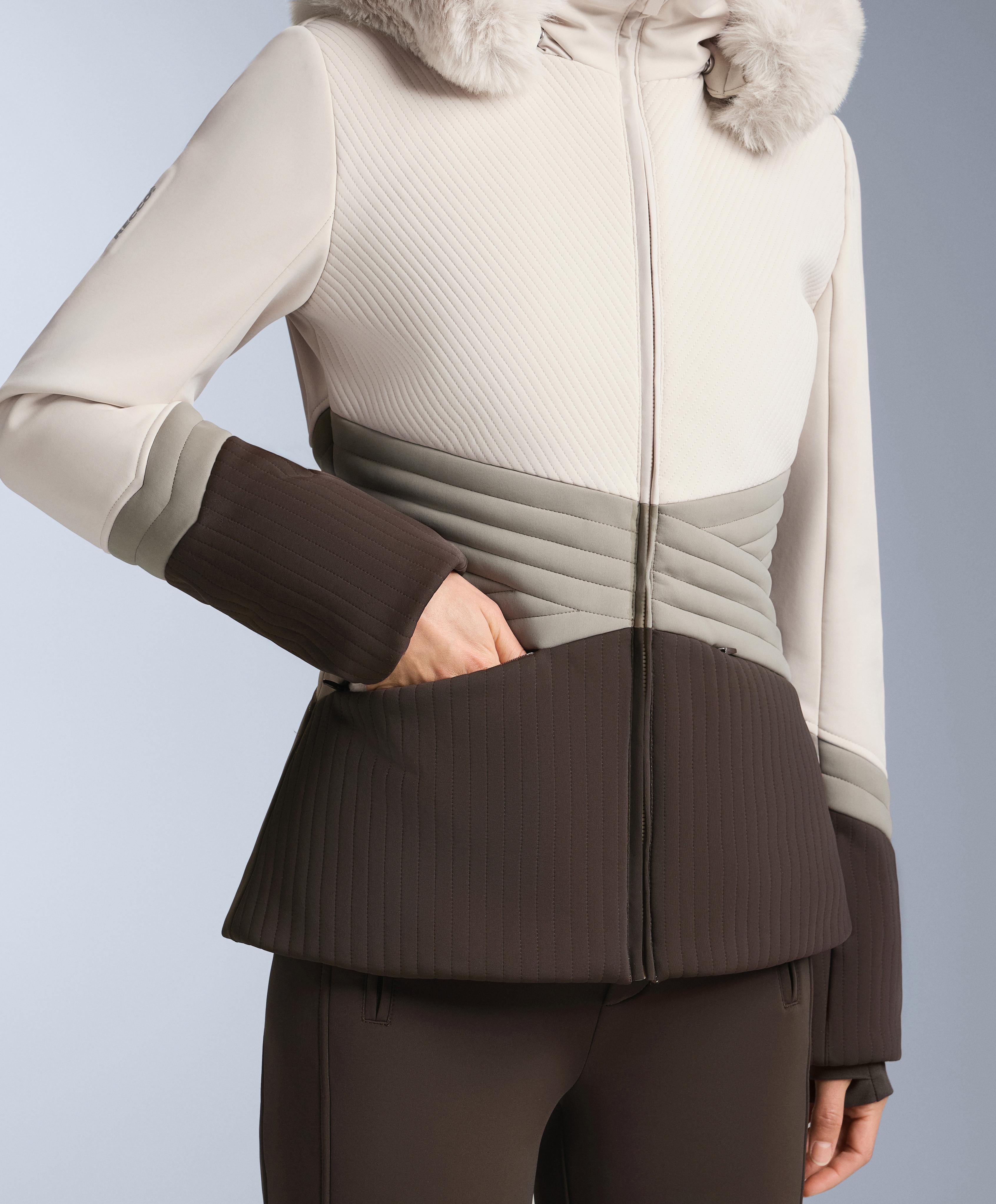 Super-fitted water-resistant colour-block Primaloft® SKI jacket — PALE MINK