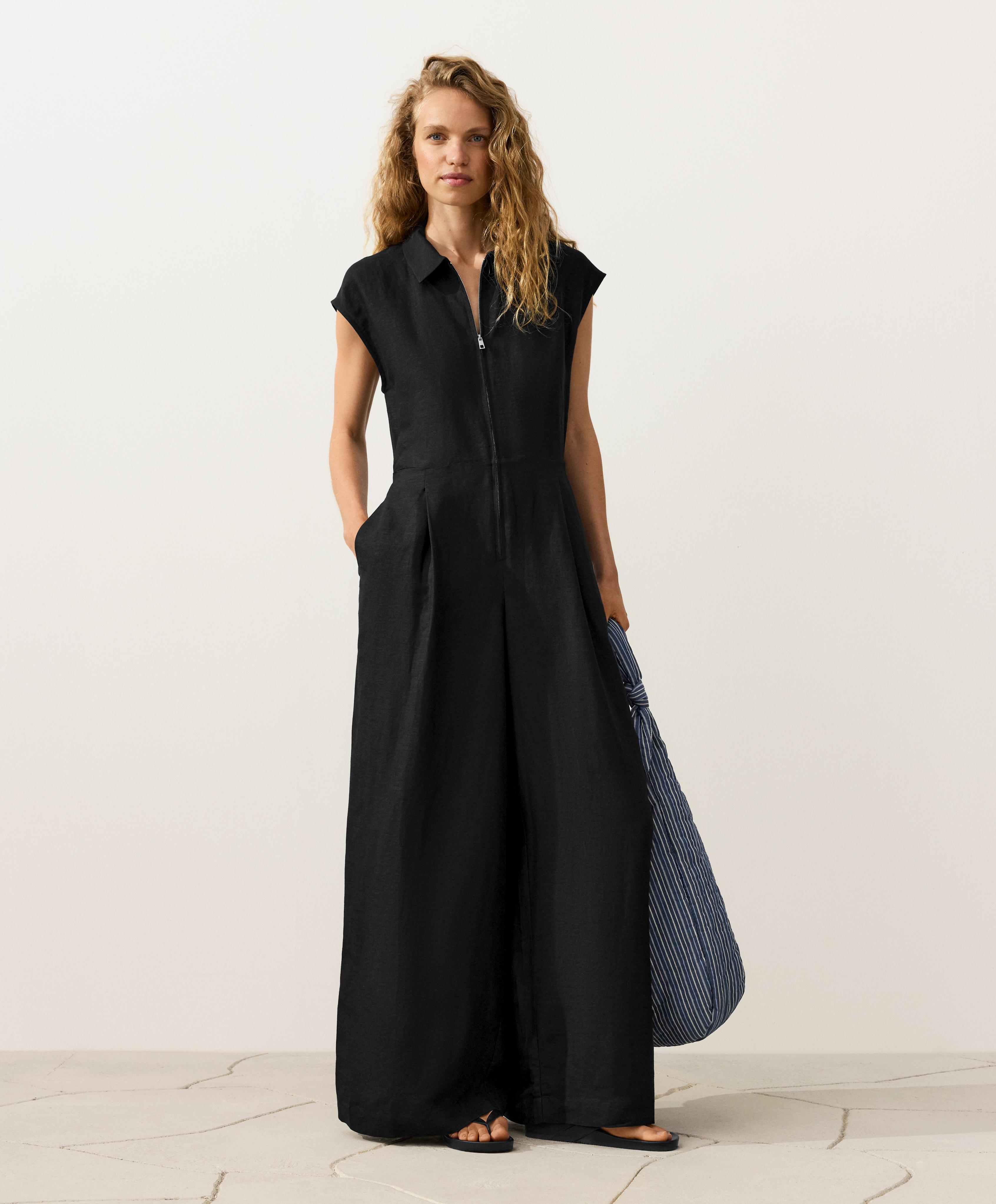 Linen long jumpsuit with lapel collar — BLACK