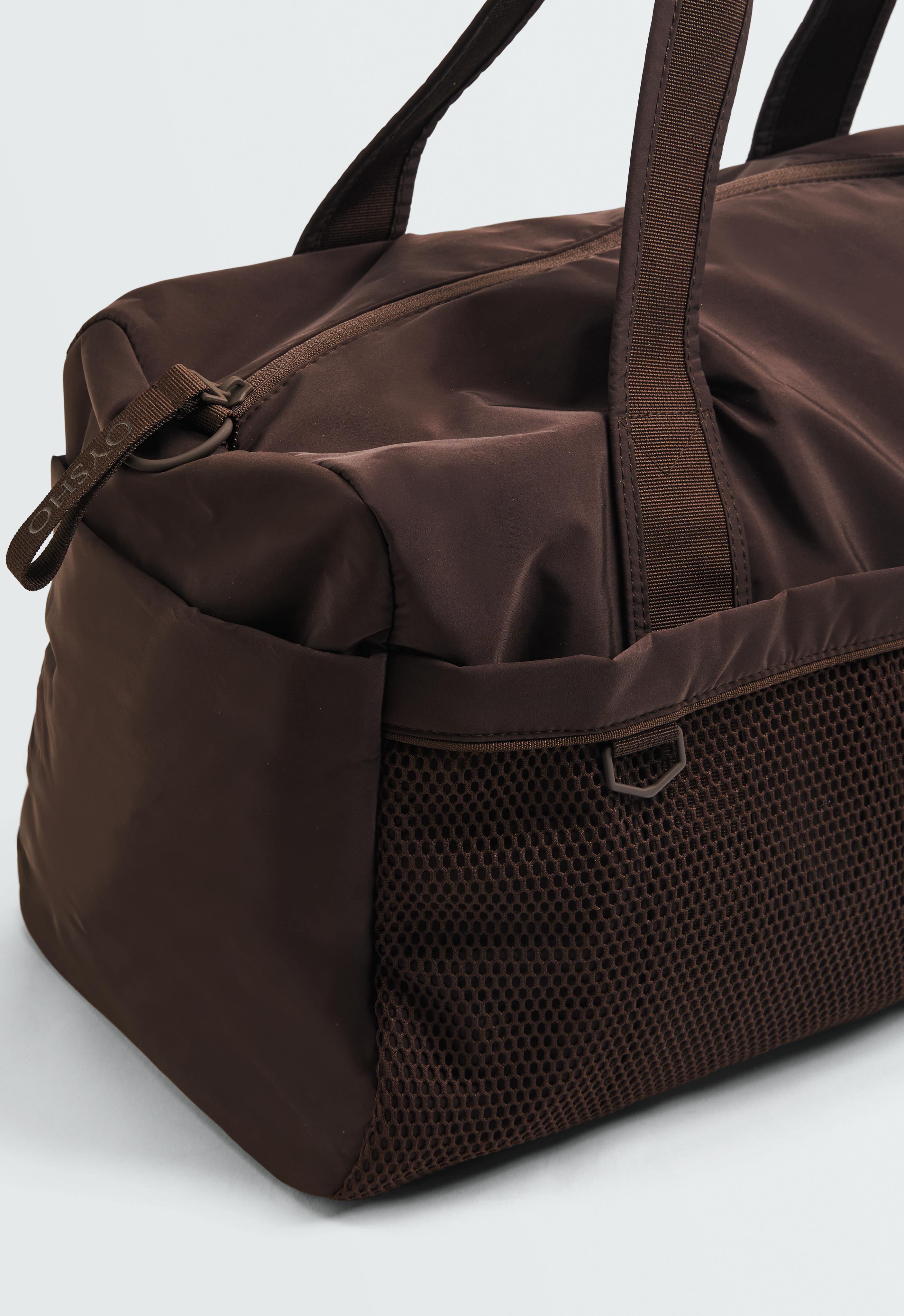 Double compartment sports bag — BROWN