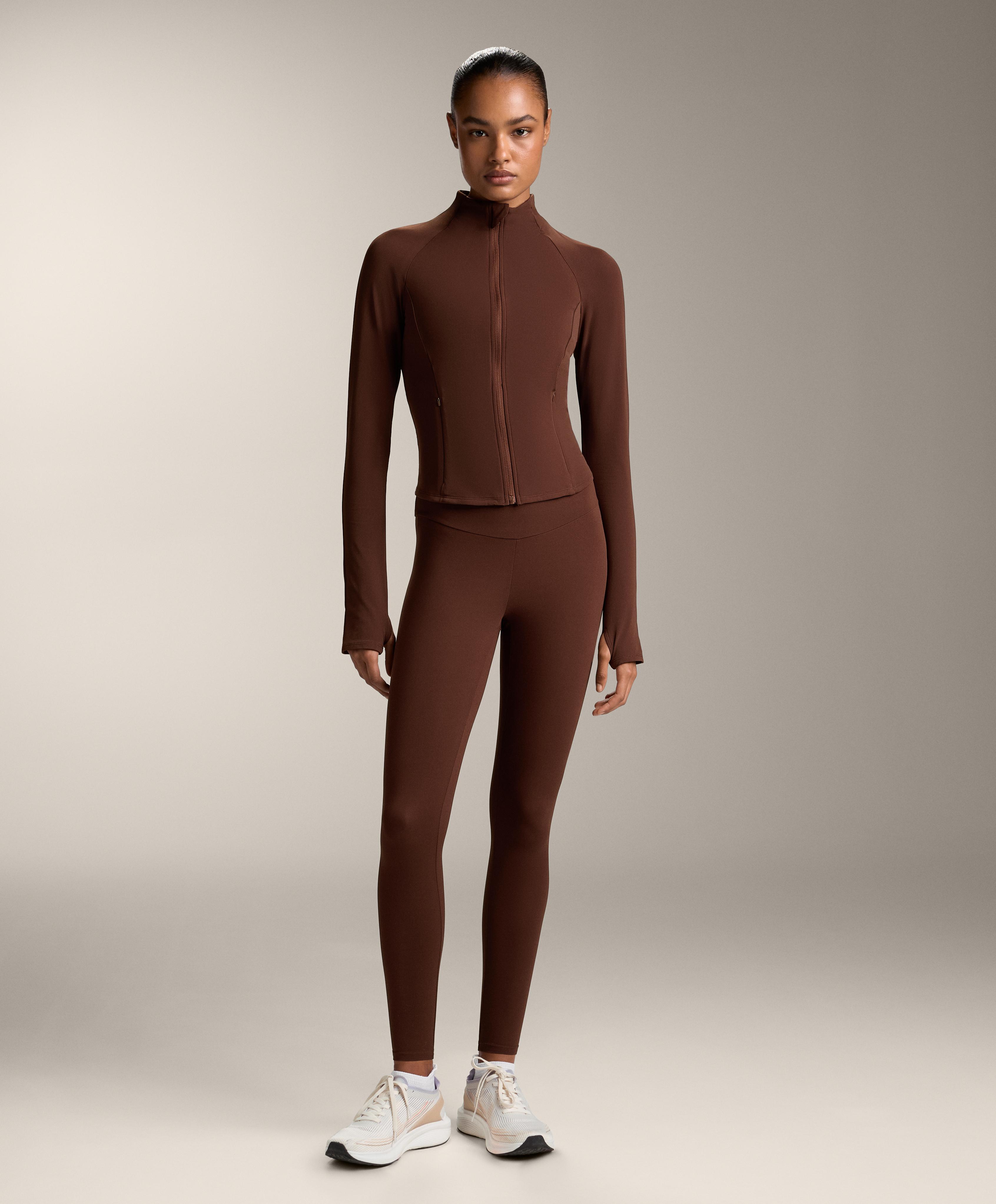 Total look running light warm chocolate con comfortlux