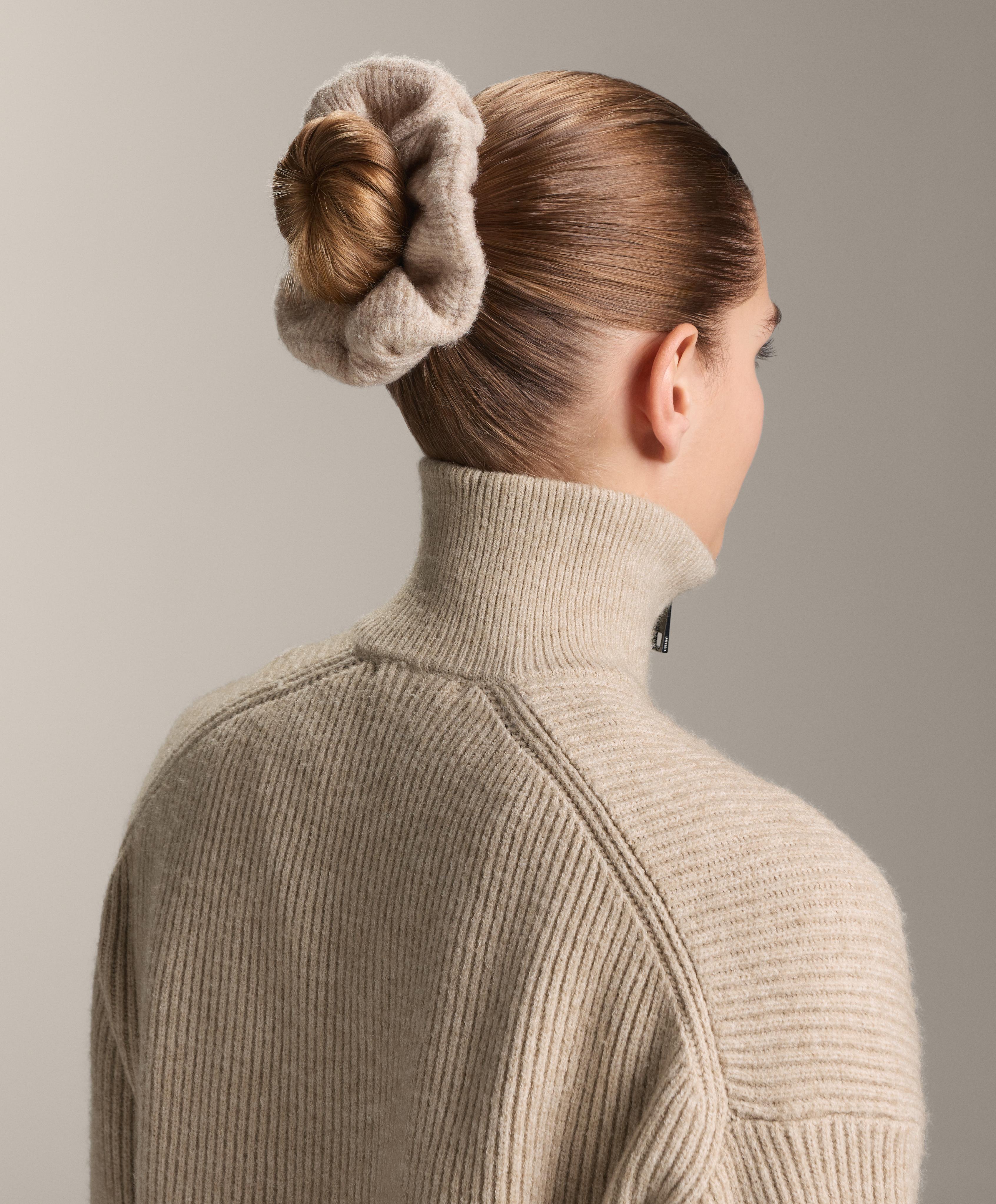 2 kootud juuksekummi