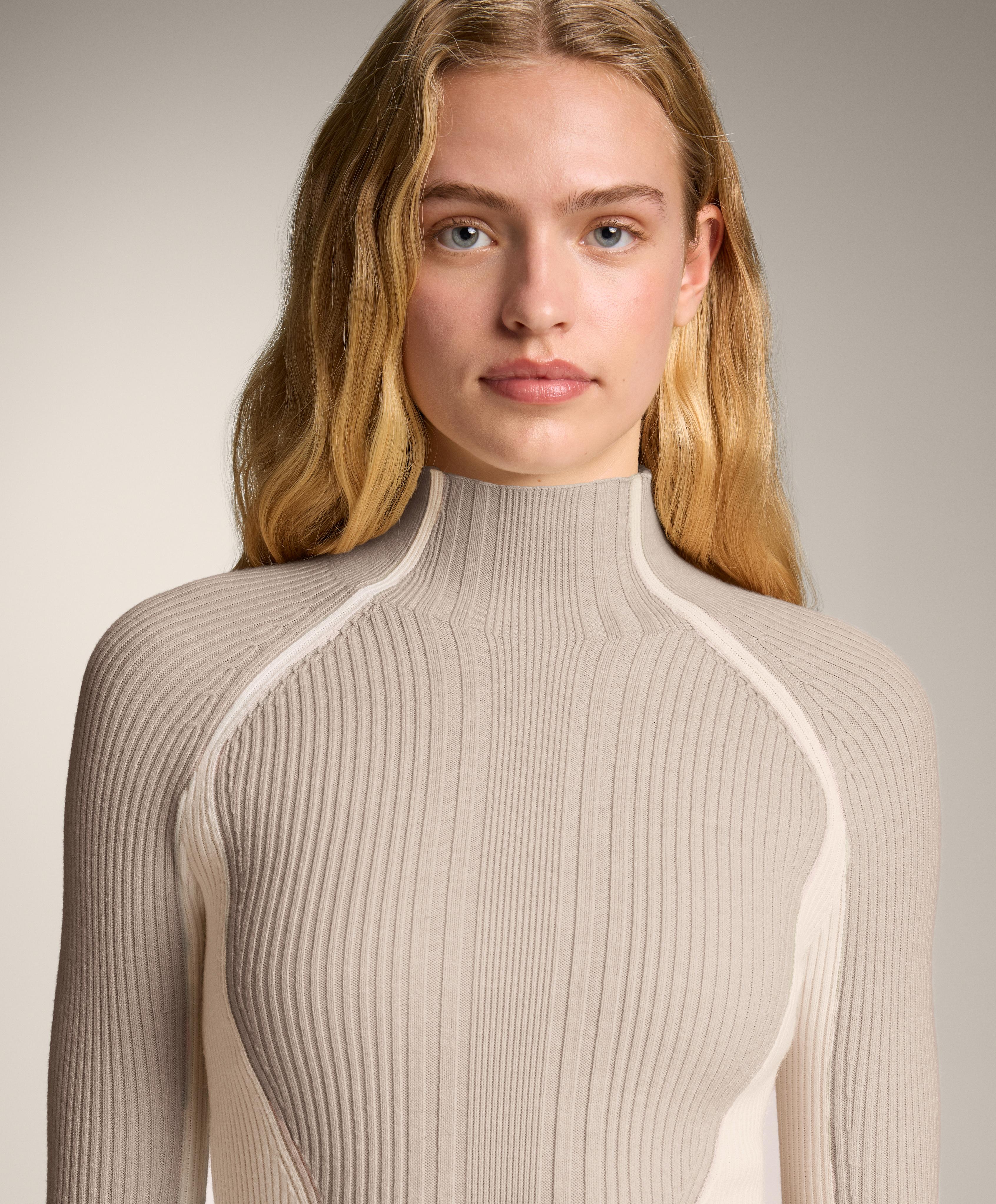 Camiseta térmica base layer con contraste punto rib Camiseta térmica base layer con contraste punto rib