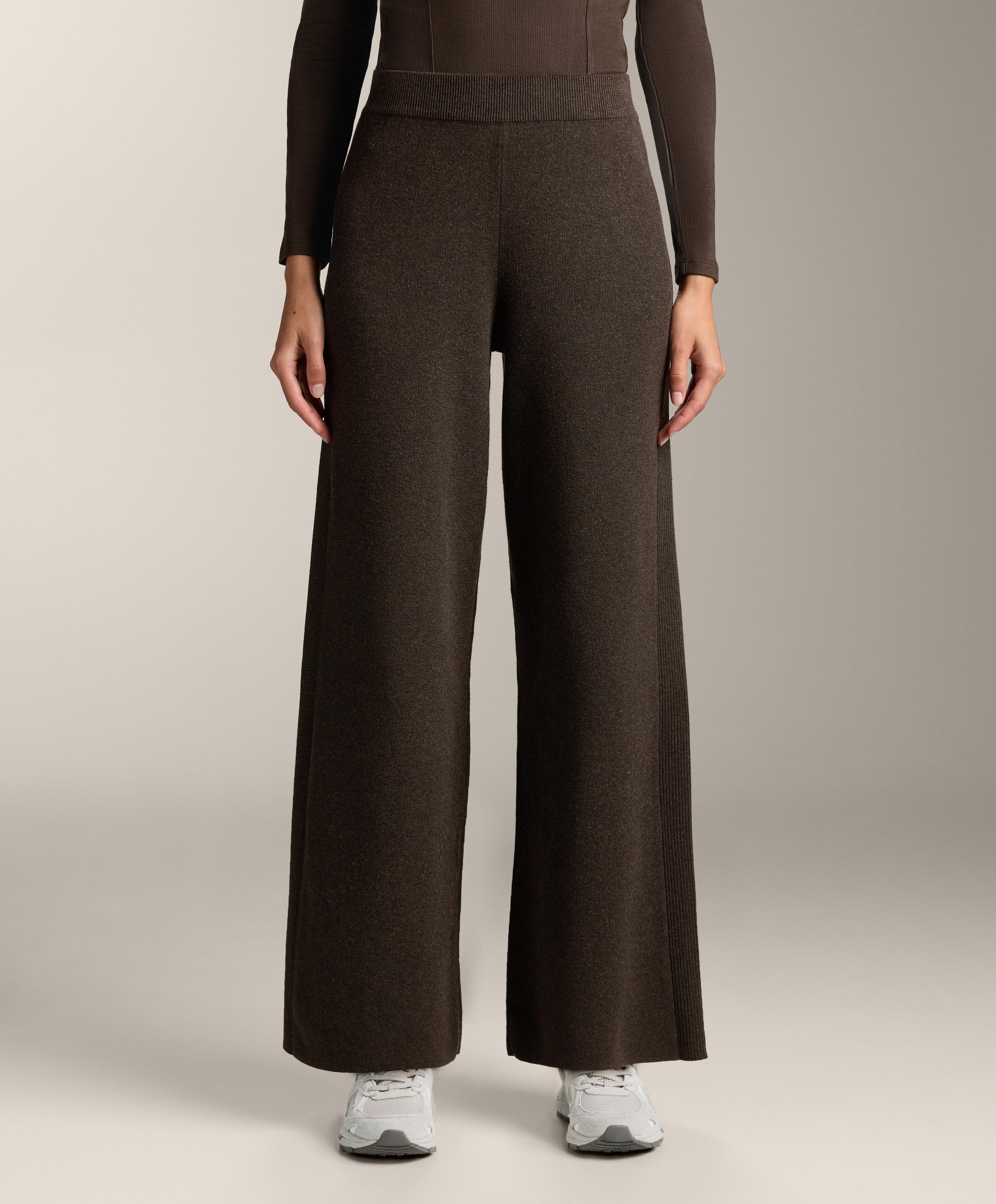Straight-leg knit trousers with side rib Straight-leg knit trousers with side rib