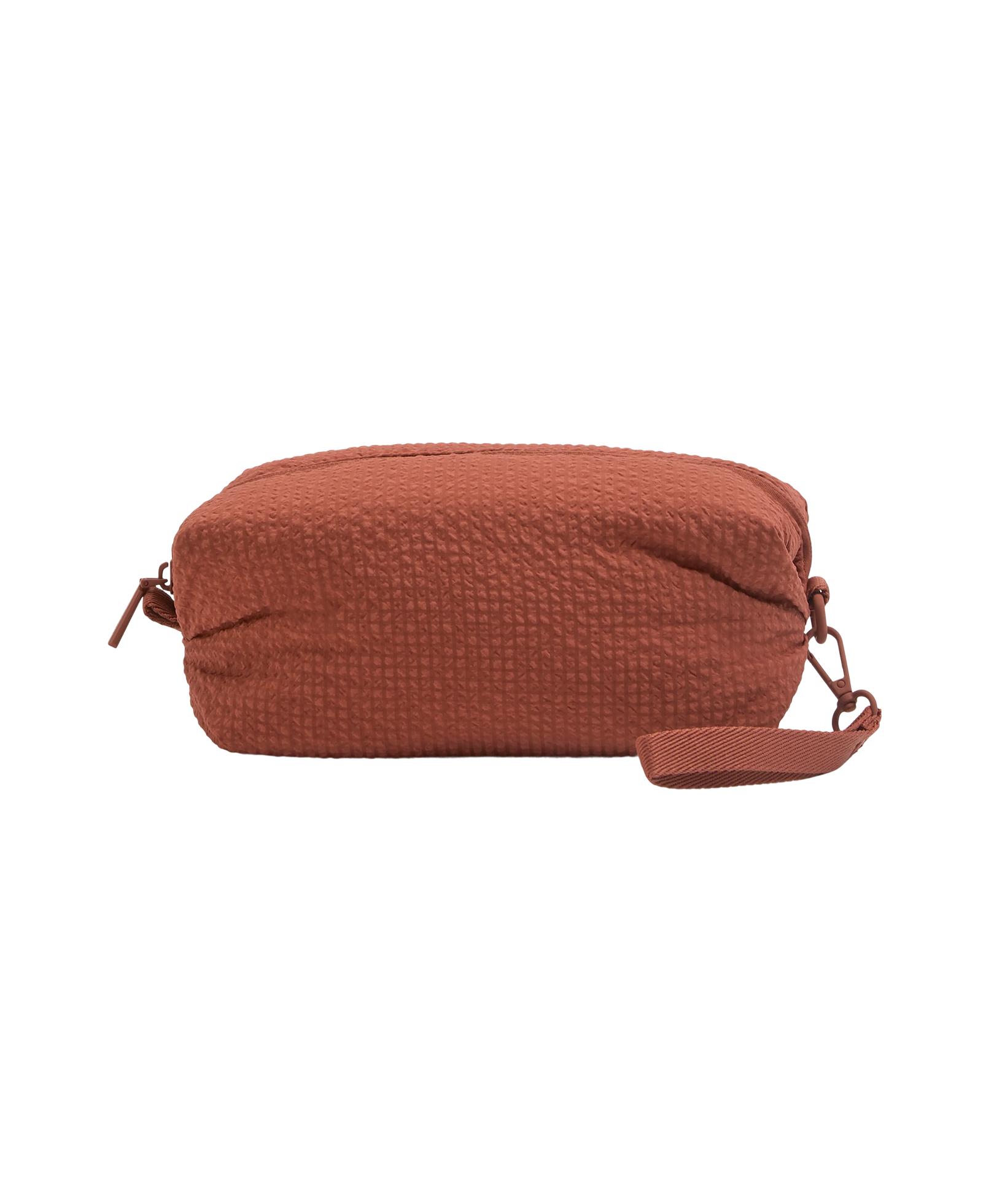 Textured wash bag — TERRACOTTA (alternate view)