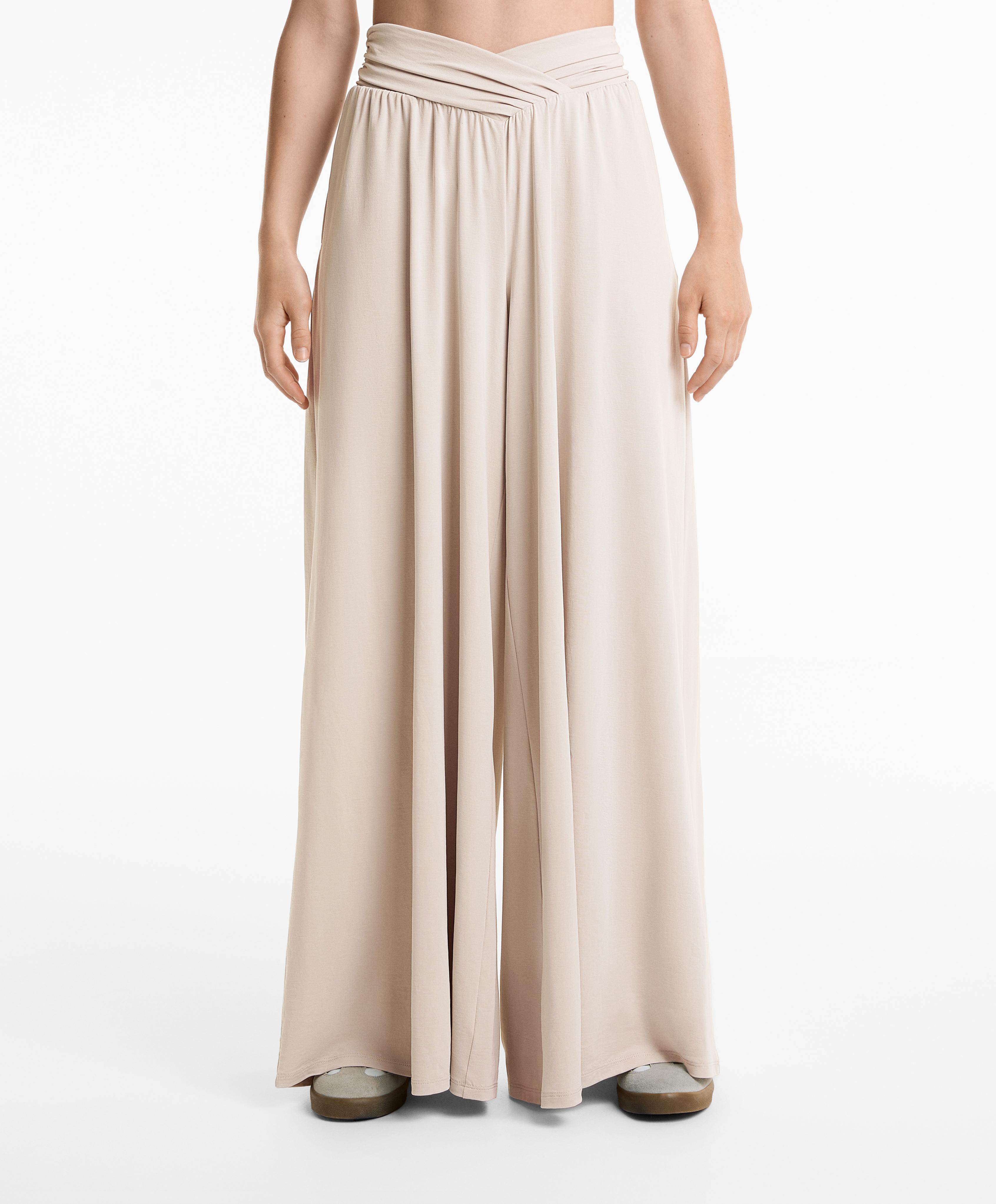 Pantalón fluido extra wide cintura en V con modal Pantalón fluido extra wide cintura en V con modal