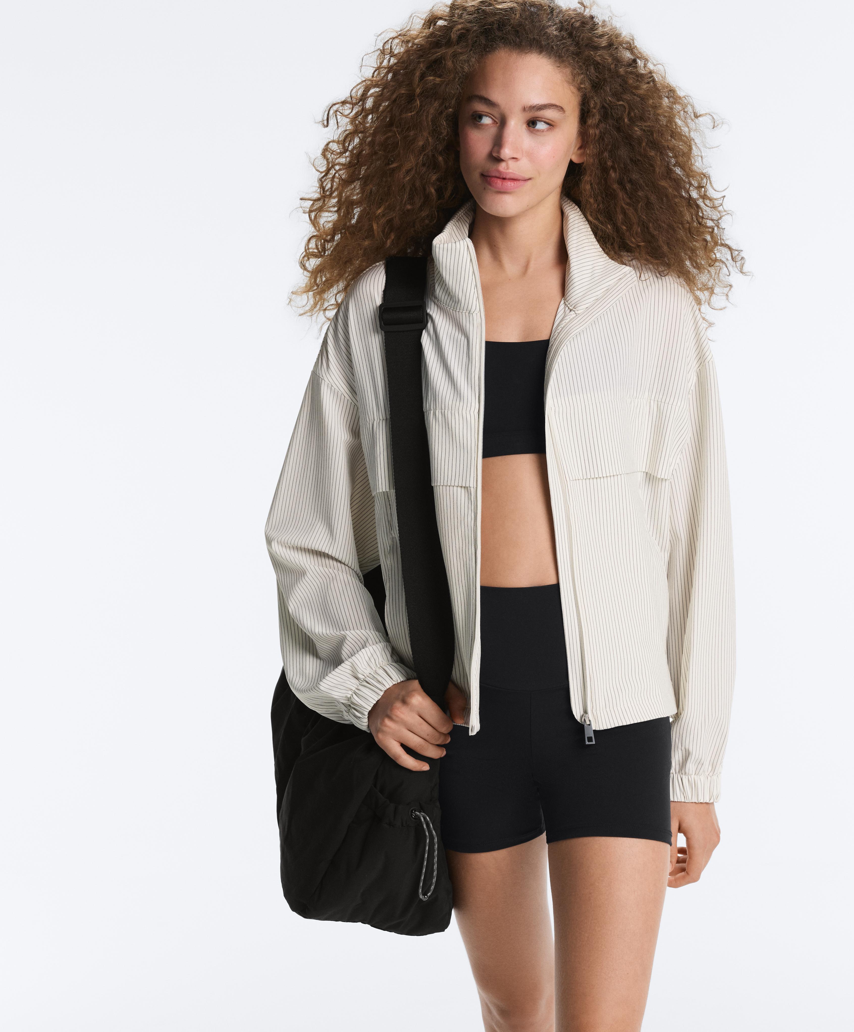 Chamarra rayas tejido elástico