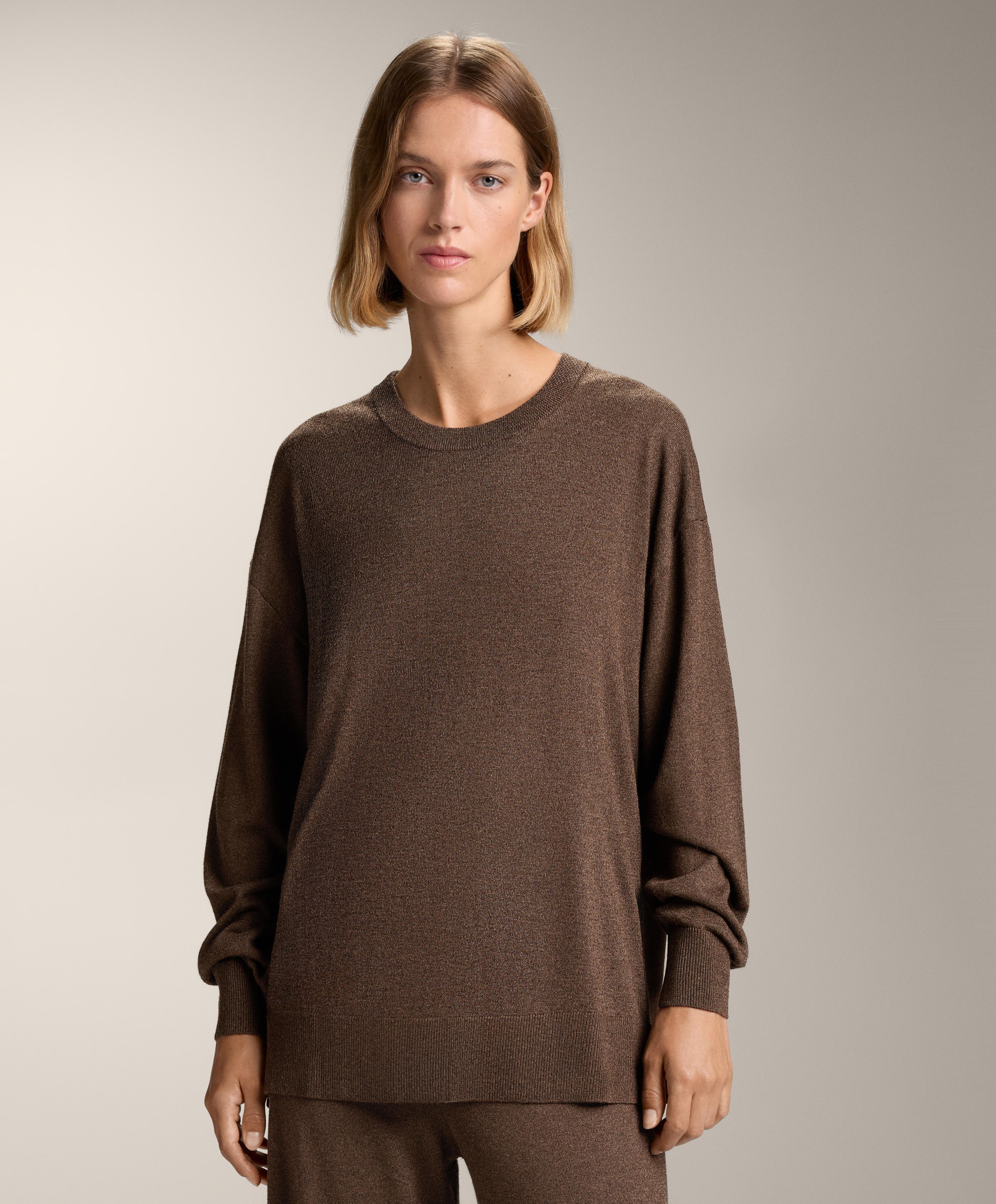 Round neck knit jumper 10% cashmere Round neck knit jumper 10% cashmere