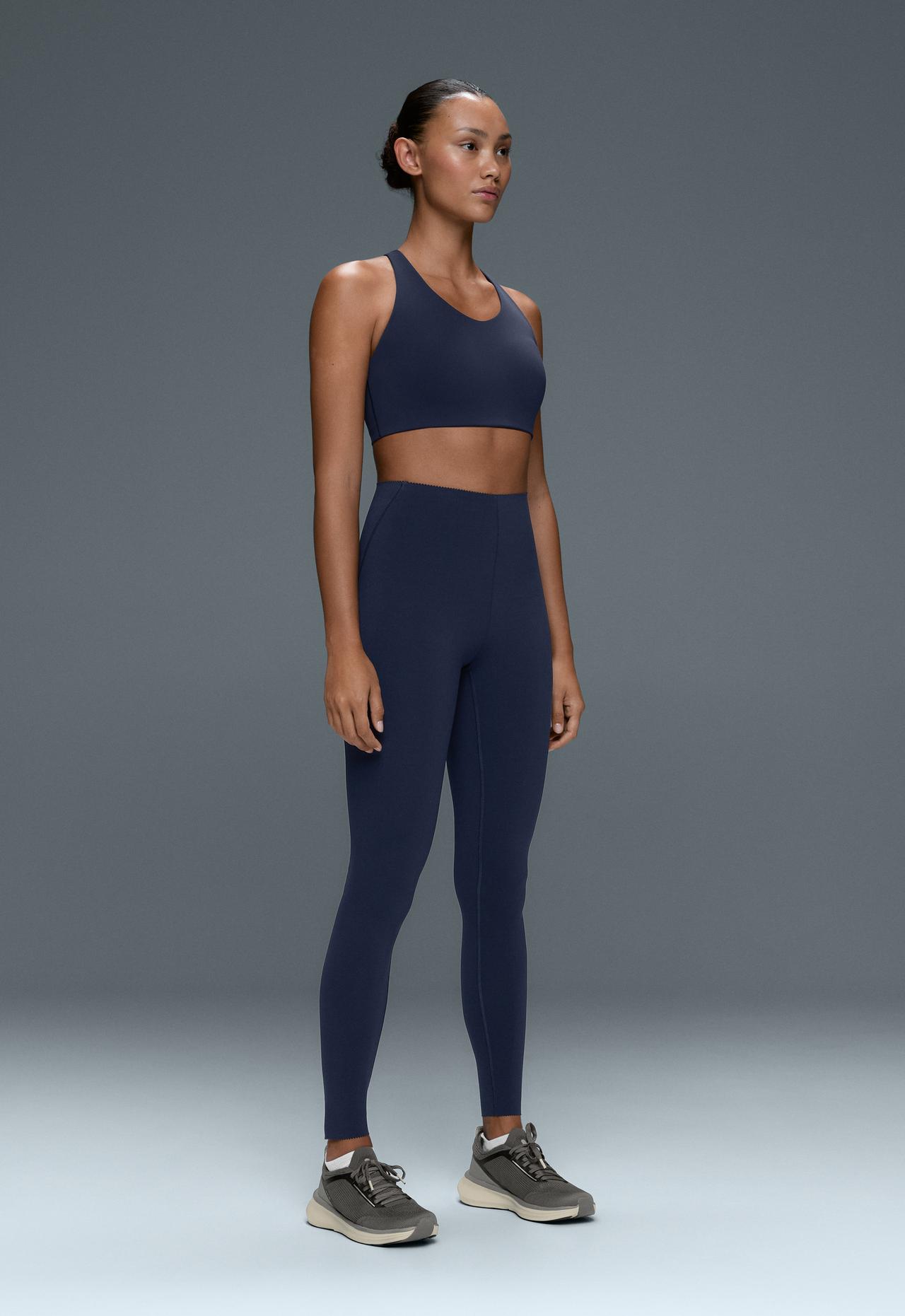 High-support Compressive sports bra with crossover back — NAVY BLUE