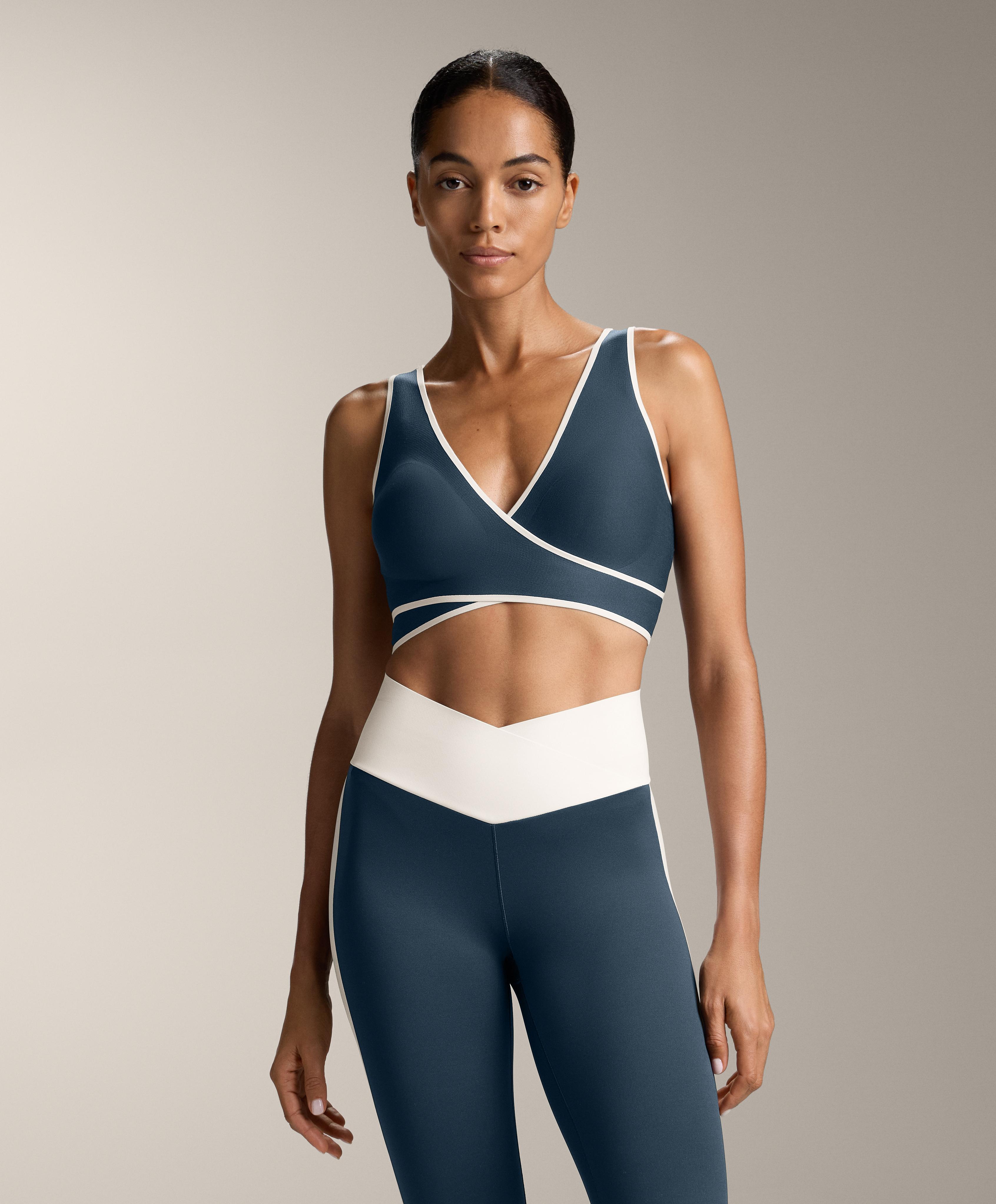 Спортивный бюстгальтер Perfect-Adapt со средней степенью поддержки - Распродажа Спортивный бюстгальтер Perfect-Adapt со средней степенью поддержки - Распродажа