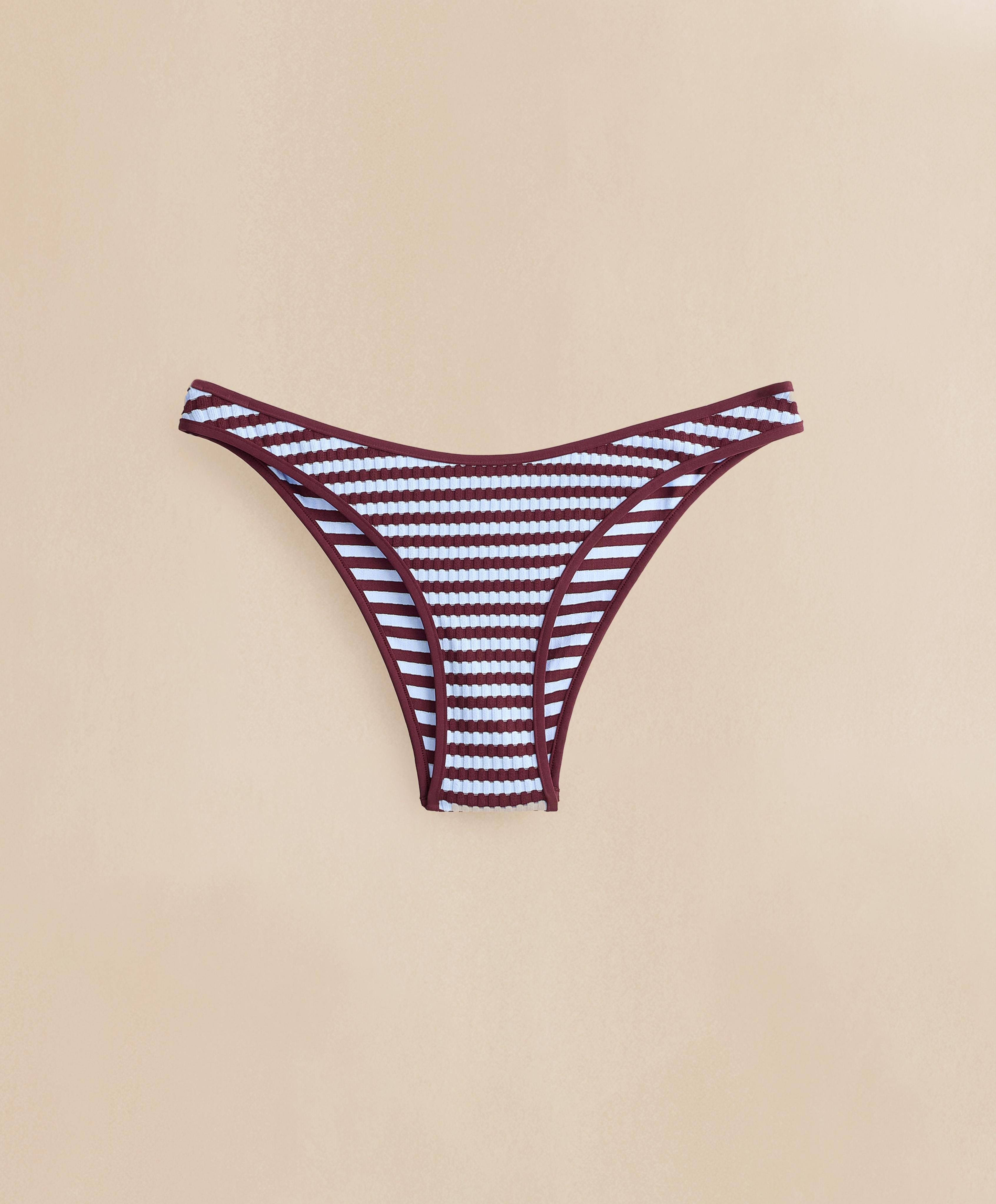 Textured stripe U-cut medium-coverage bikini briefs — CHERRY