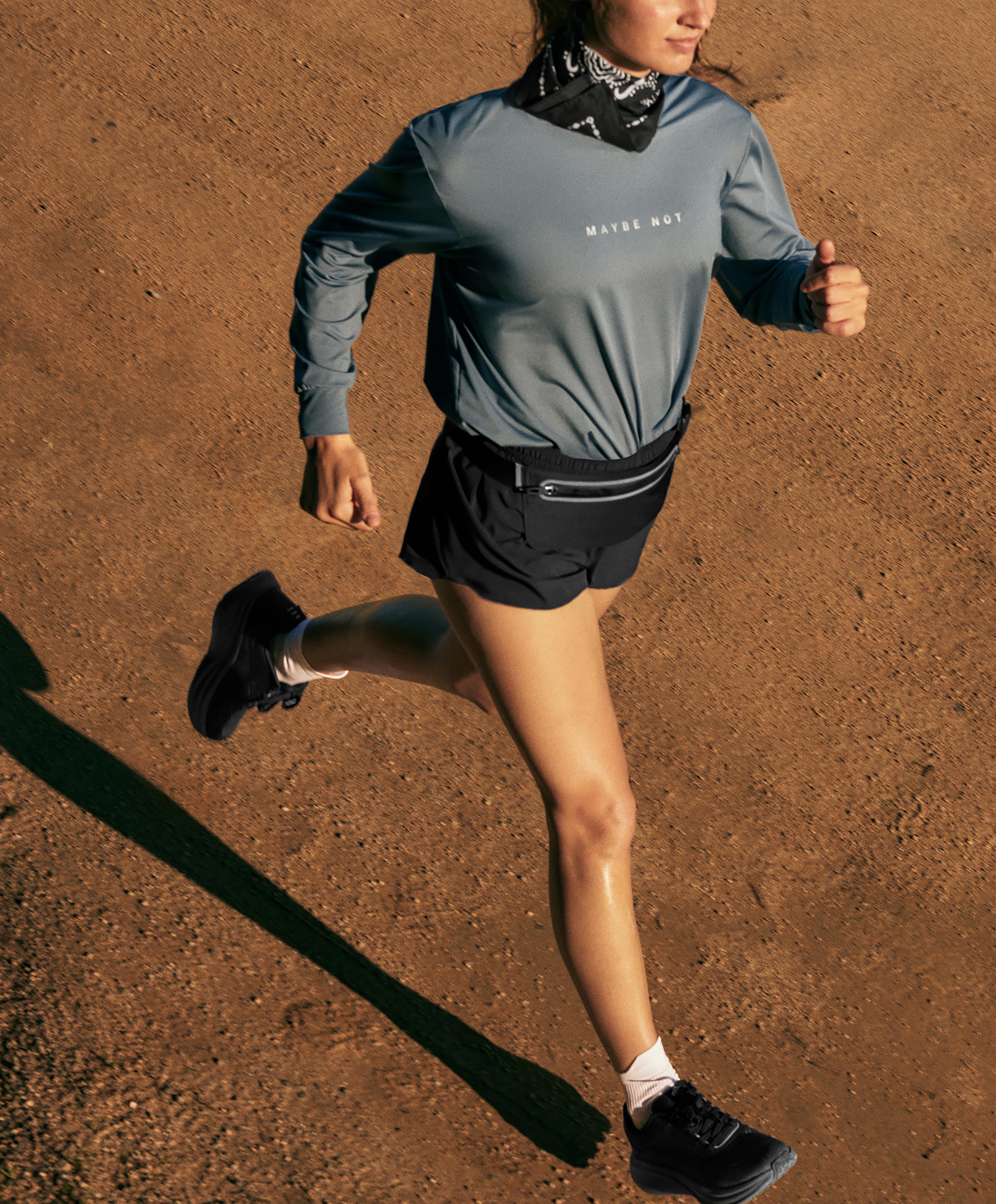 OY/ER 835 Running trainers — BLACK