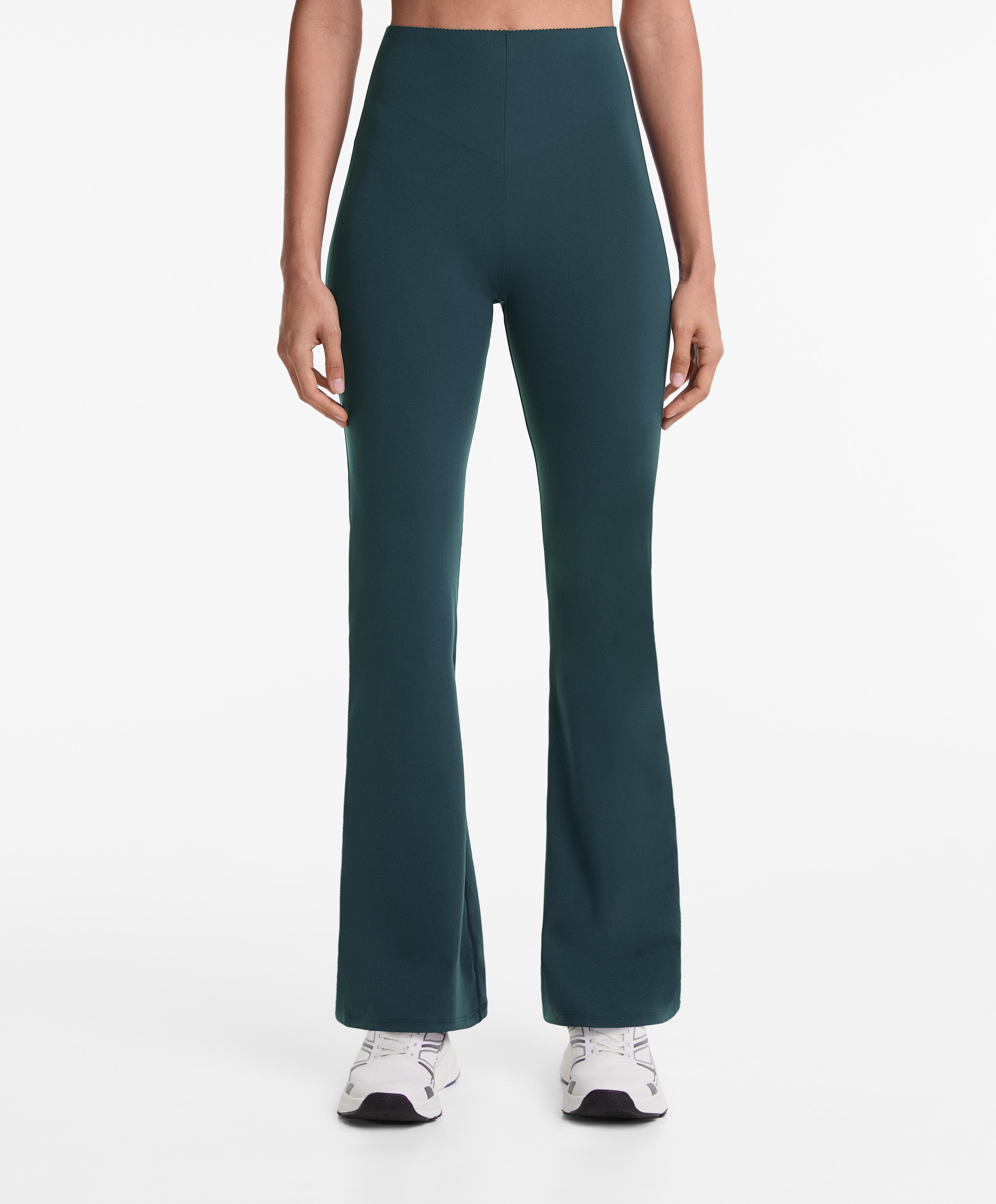 Pantalon flare high rise Compressive raise up Pantalon flare high rise Compressive raise up