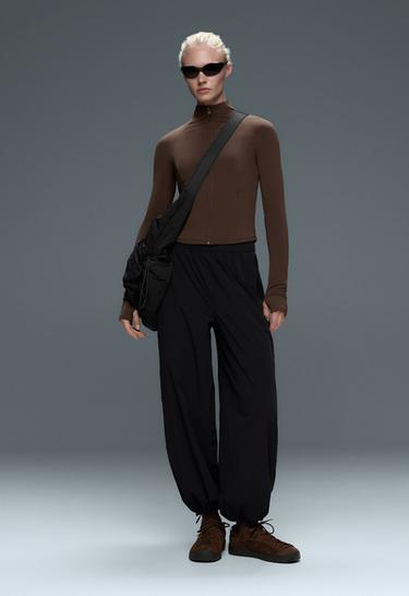 Short light warm technical jacket — DARK REDDISH‑BROWN 1