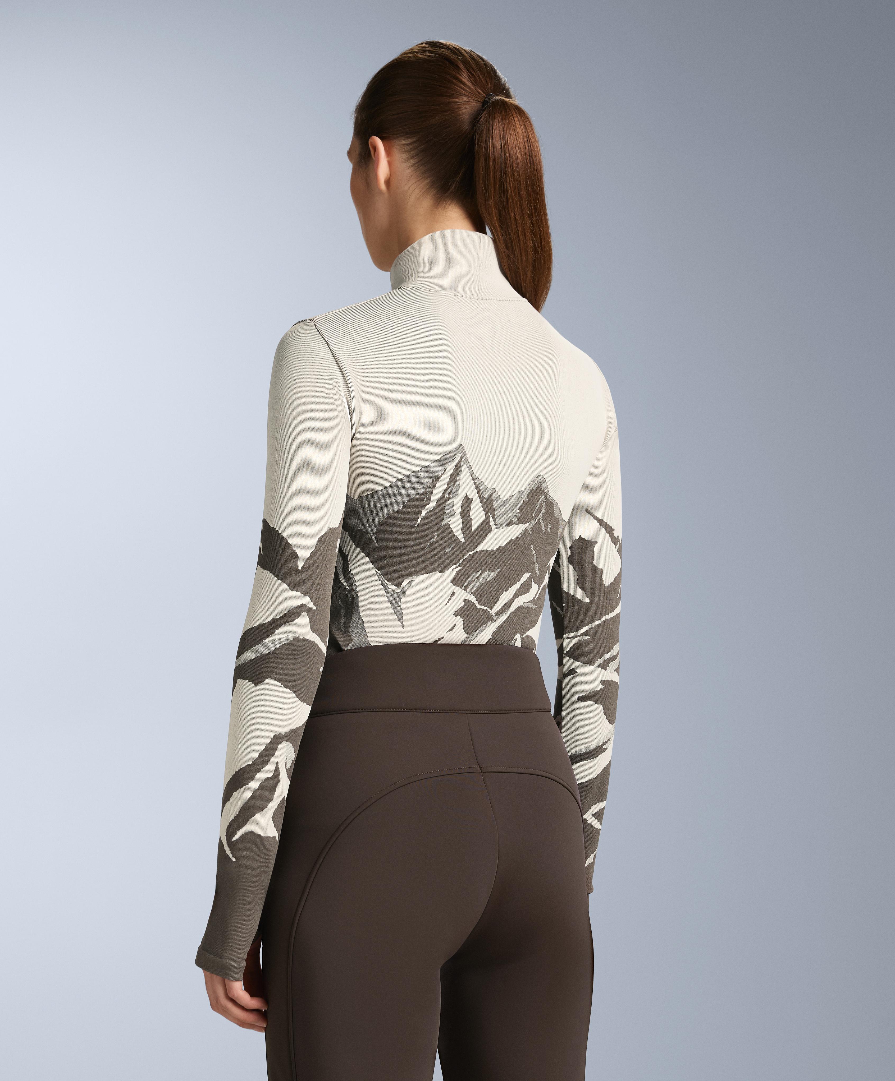 Seamless base layer thermal T-shirt with half zip and print — PALE MINK