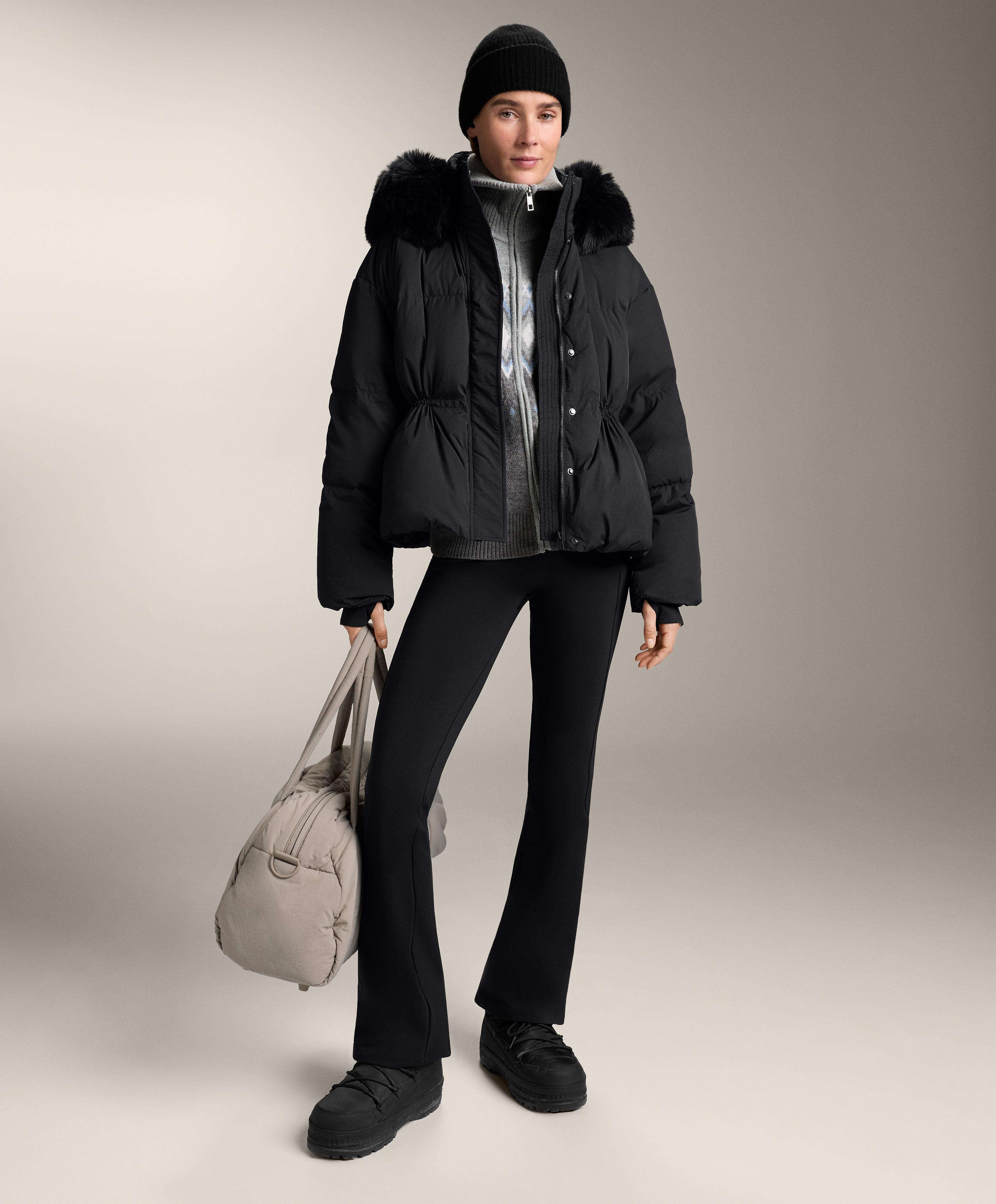 Short 100% down padded jacket — BLACK