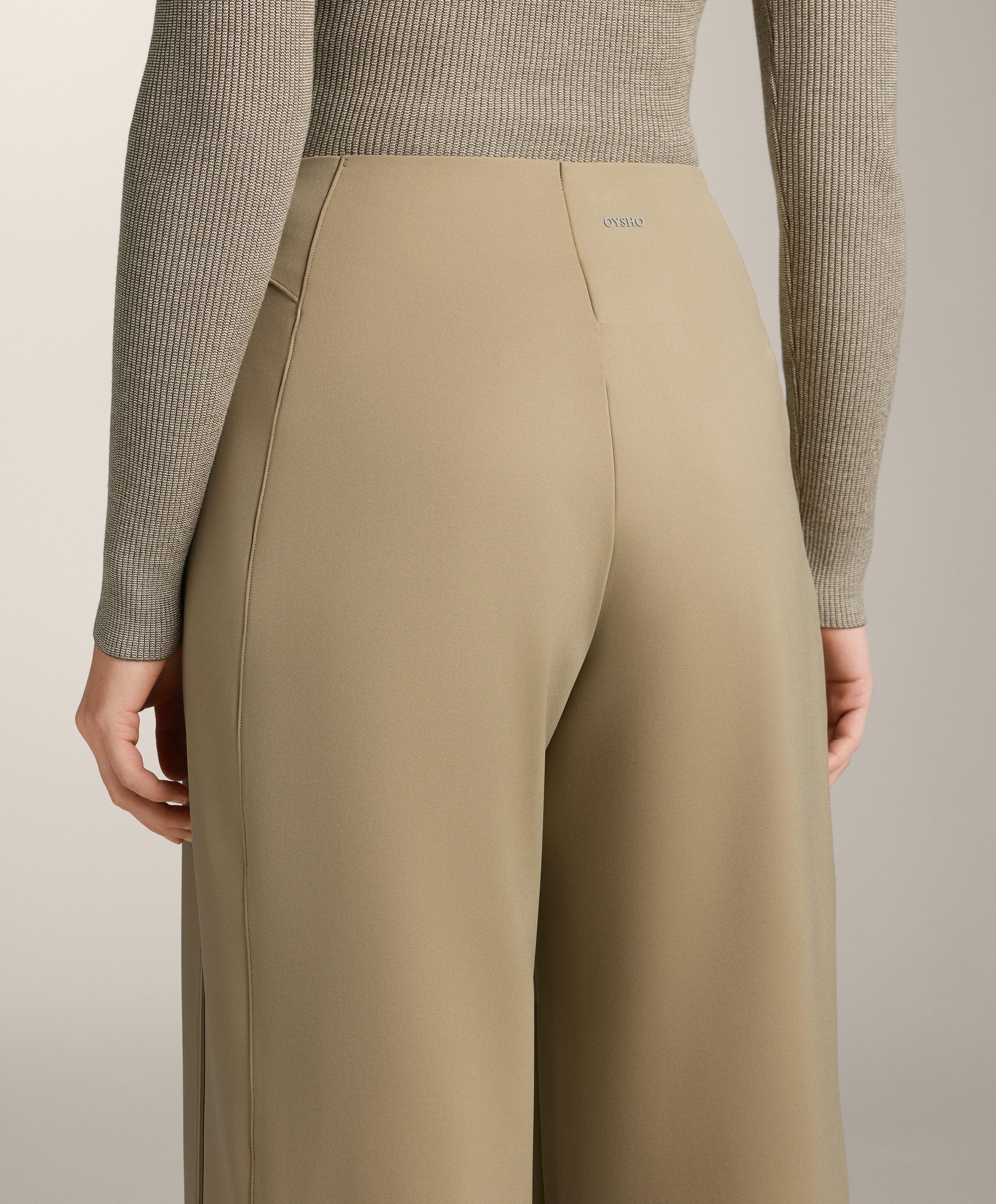 Pantalón recto high rise efecto neopreno piping