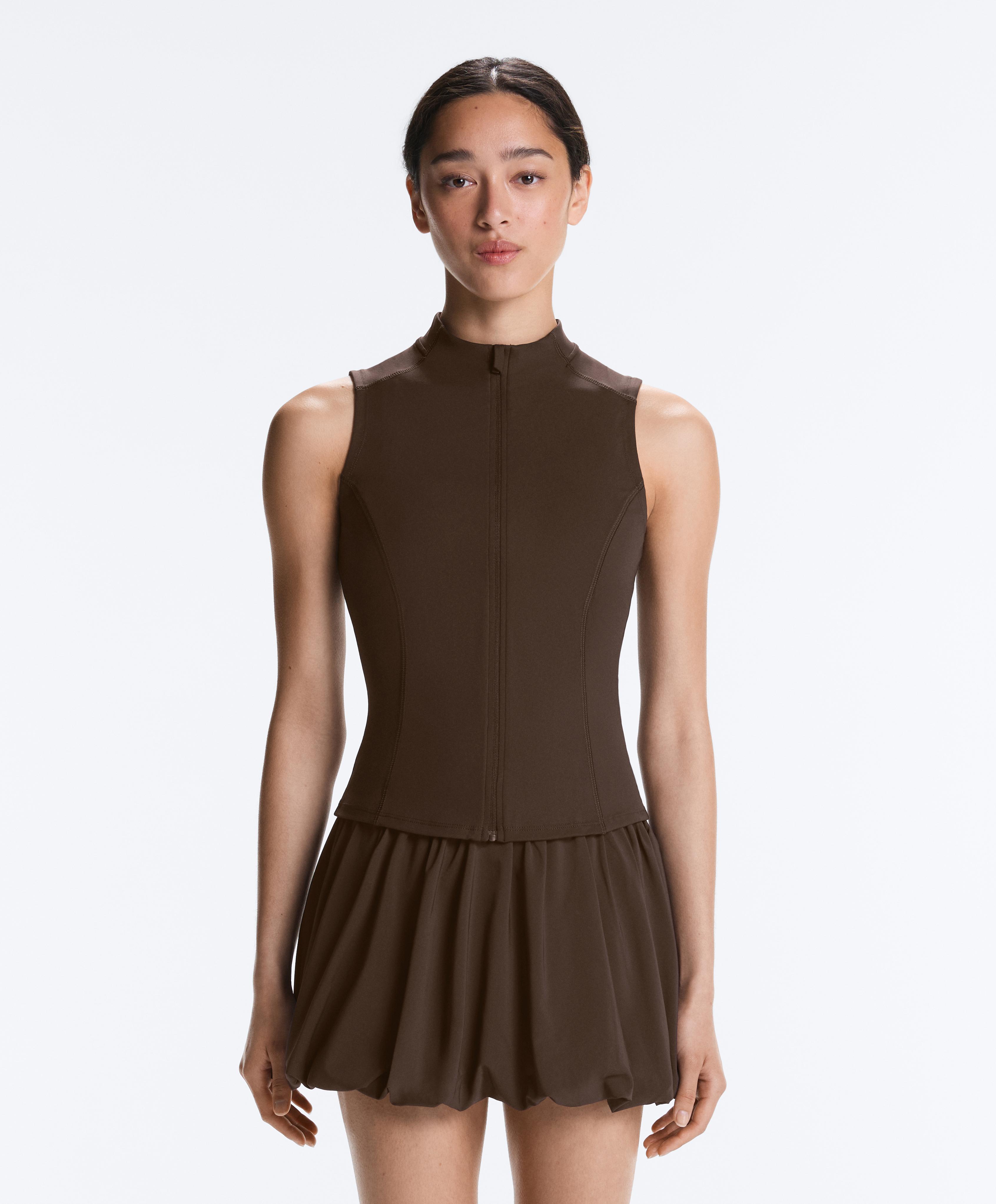 Sleeveless zip T-shirt — DARK BROWN