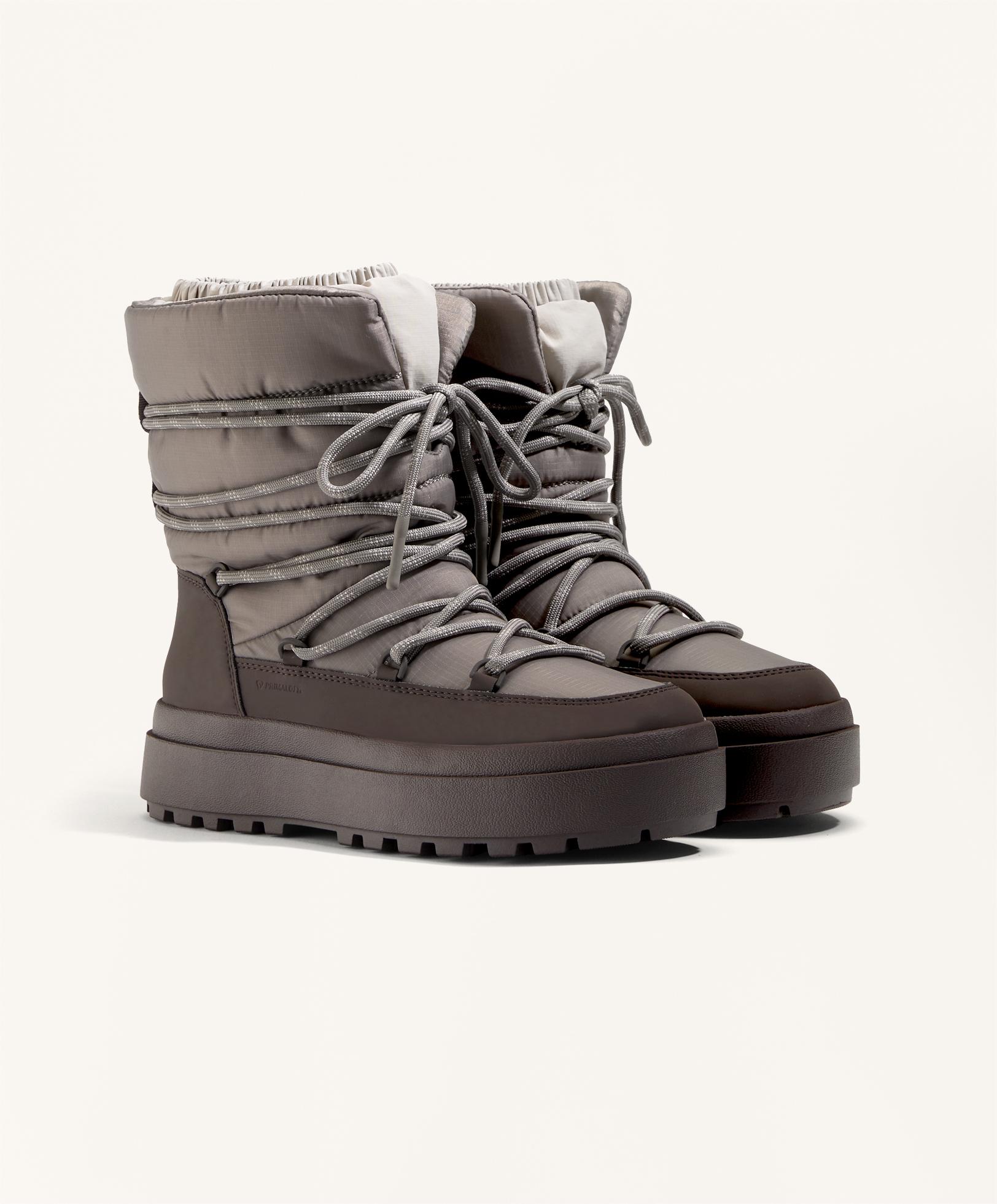 Bota acordonada combinada