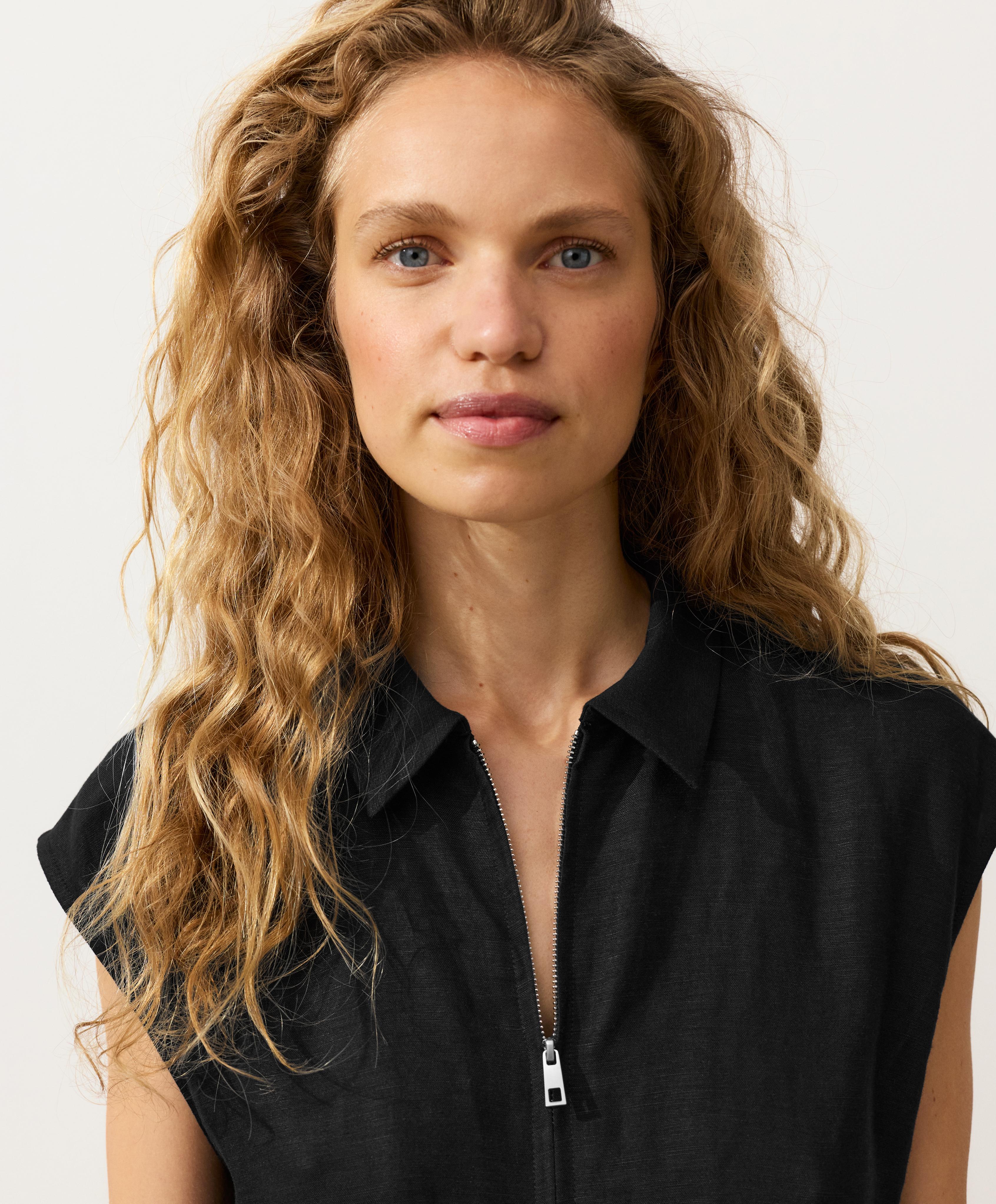 Linen long jumpsuit with lapel collar — BLACK
