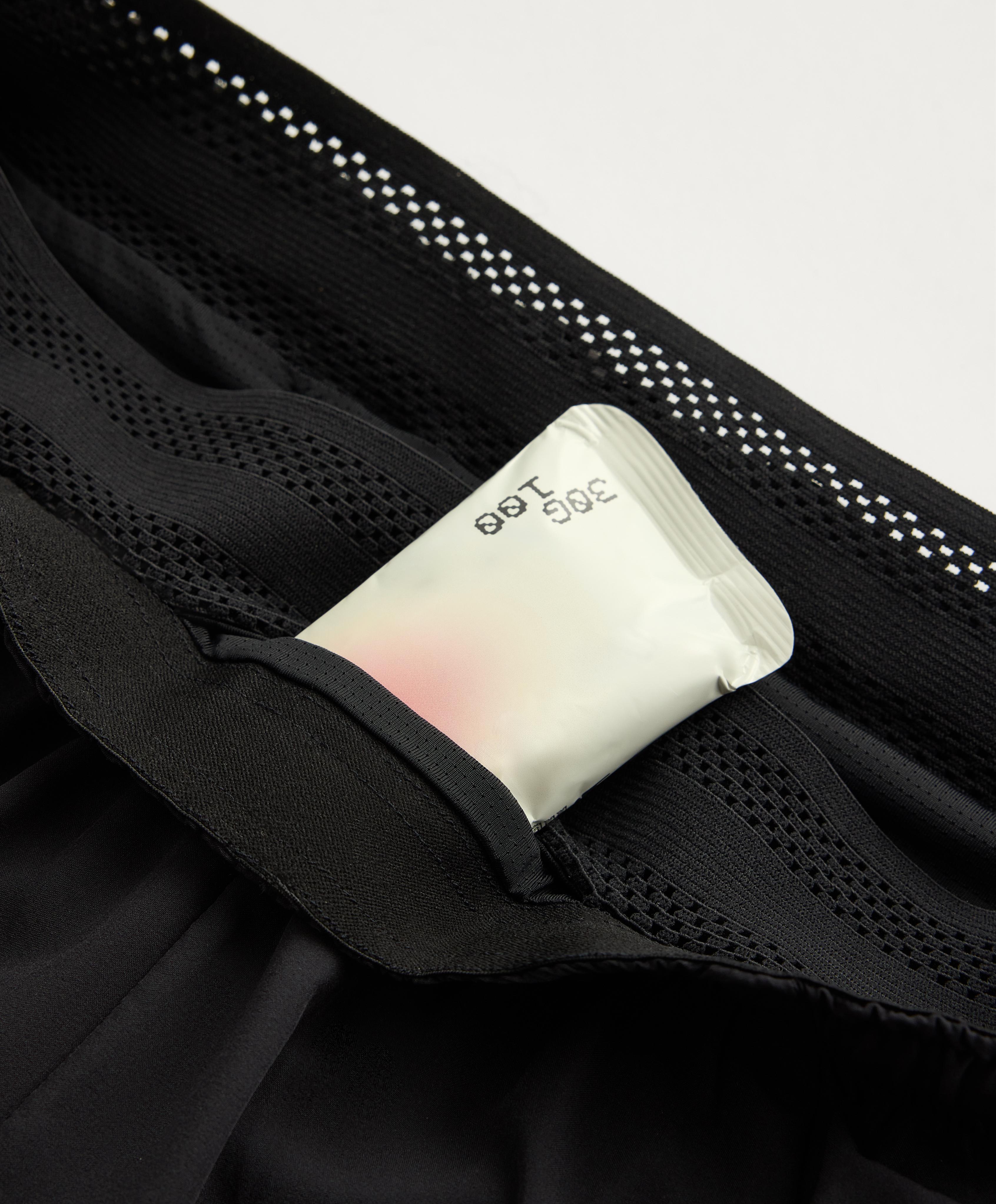 Mid rise 2-in-1 technical shorts — BLACK