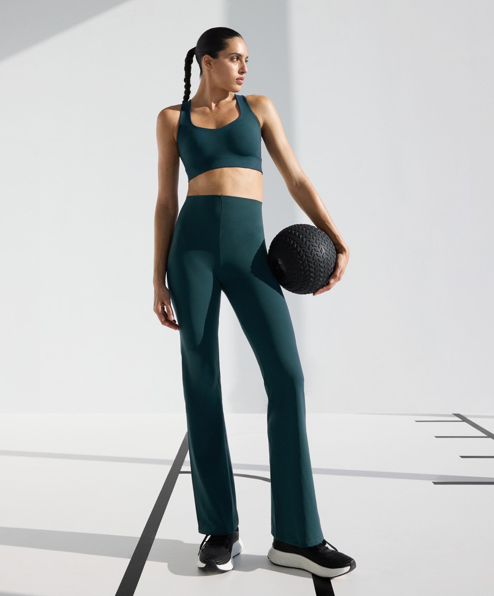 Pantalon flare high rise Compressive raise up Pantalon flare high rise Compressive raise up