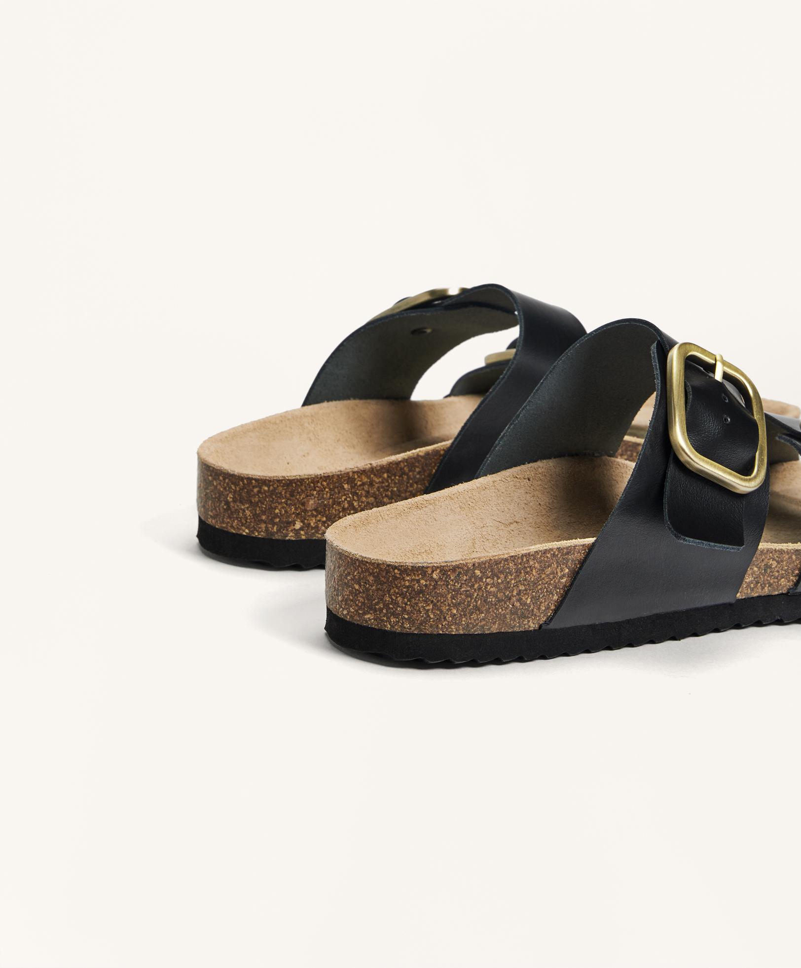Ledersandalen mit Schnallen - Sale Ledersandalen mit Schnallen - Sale