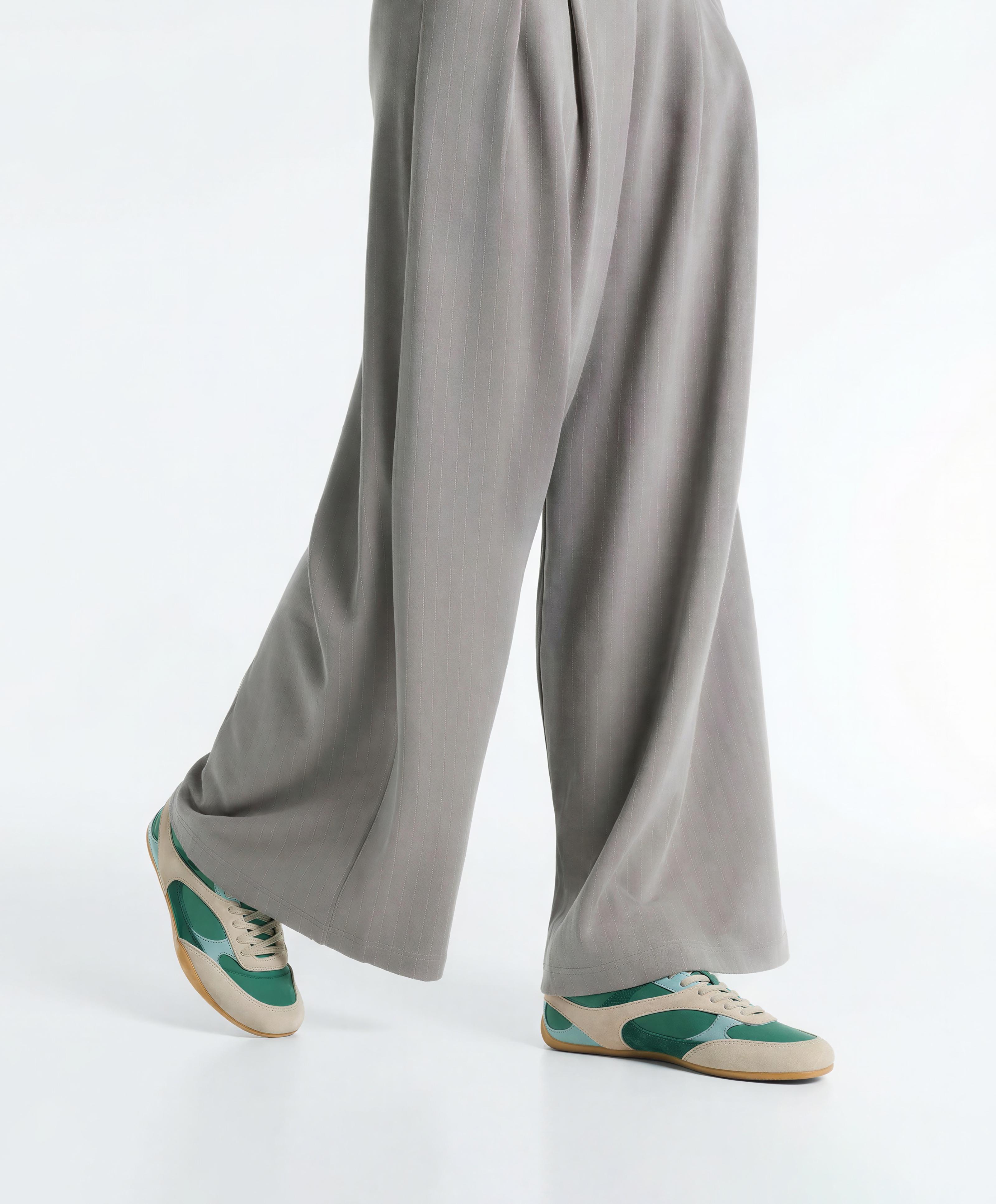 Retro-style trainers — GREEN