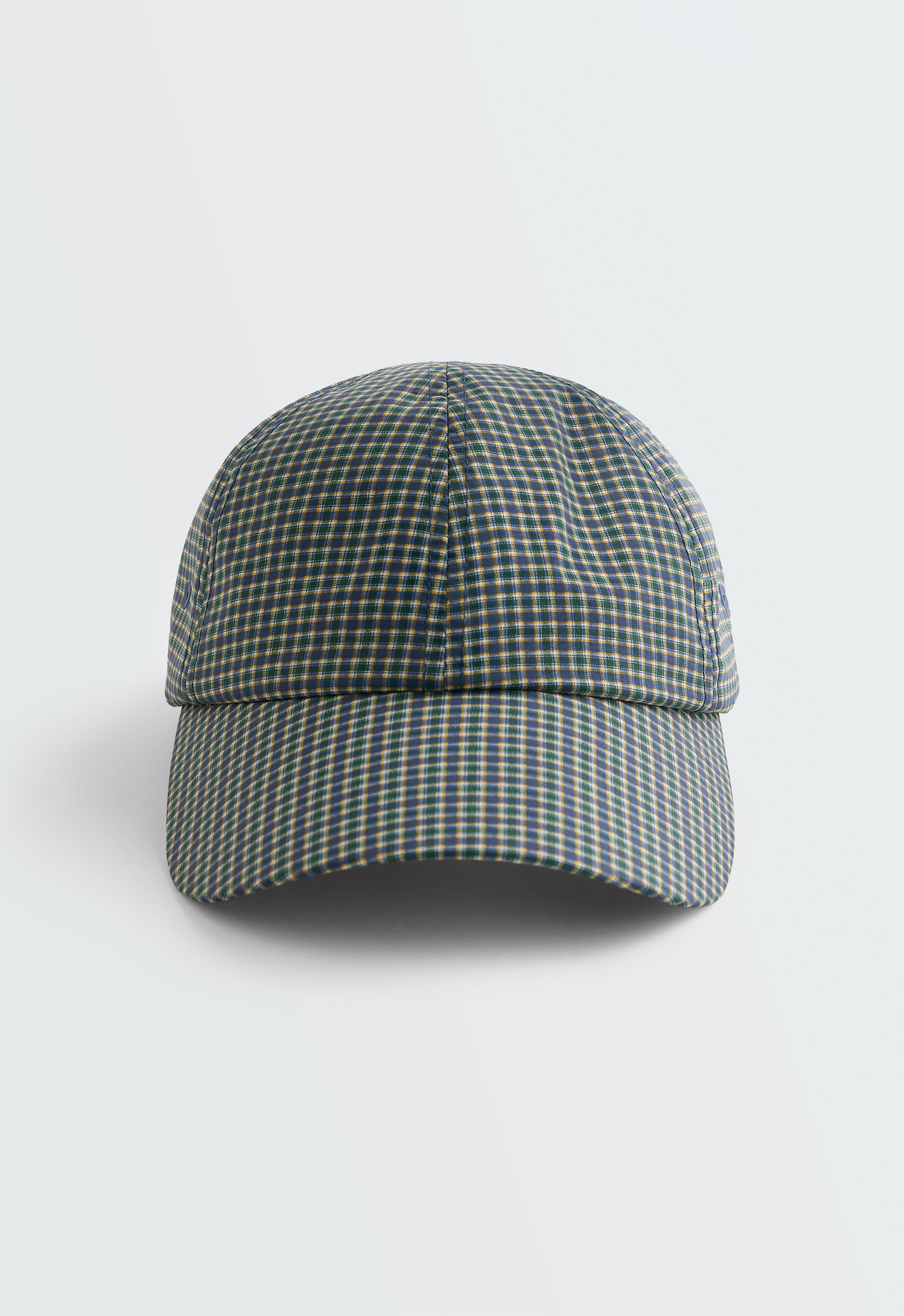 Checked print cap Checked print cap