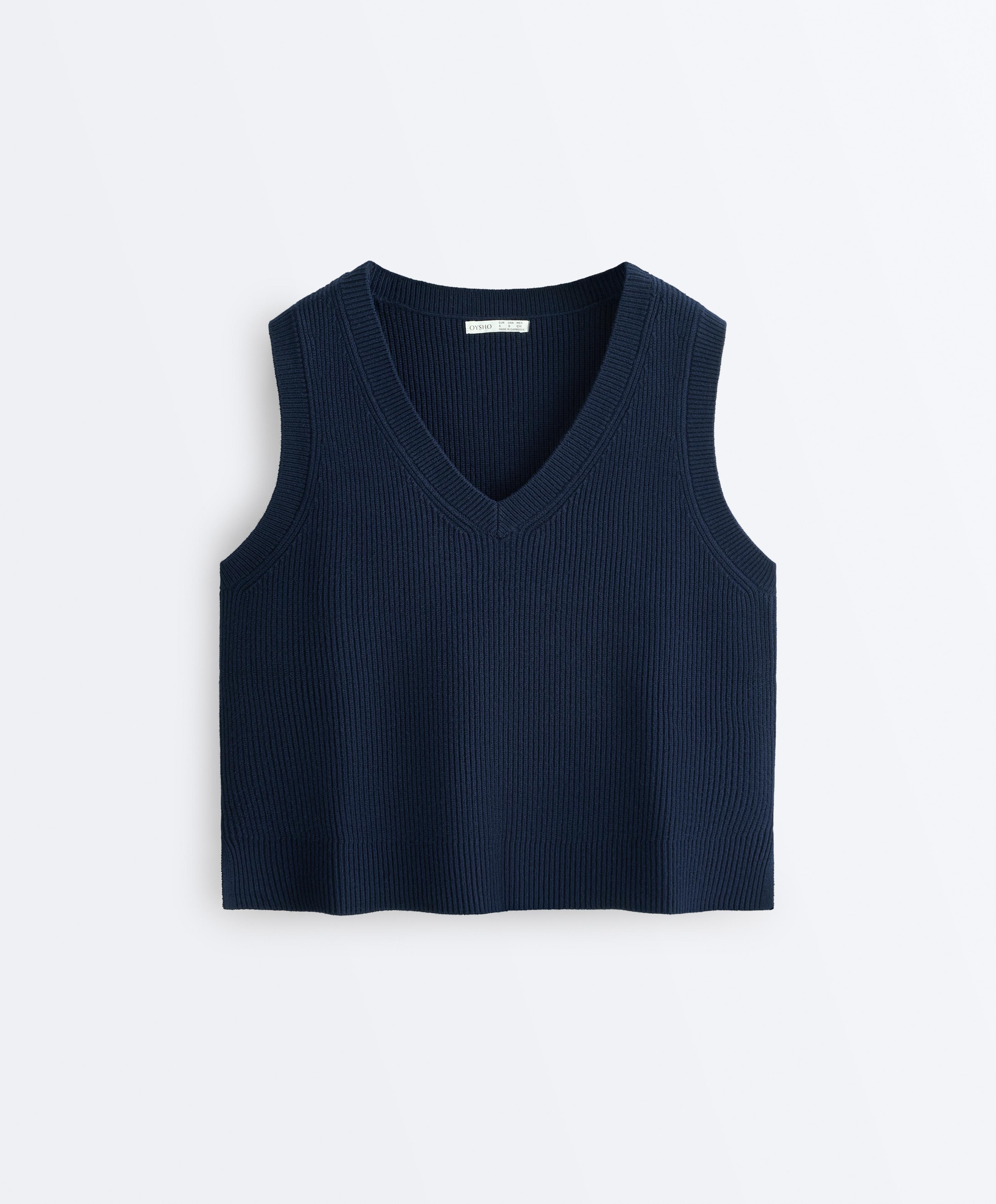 V-neck knit vest V-neck knit vest