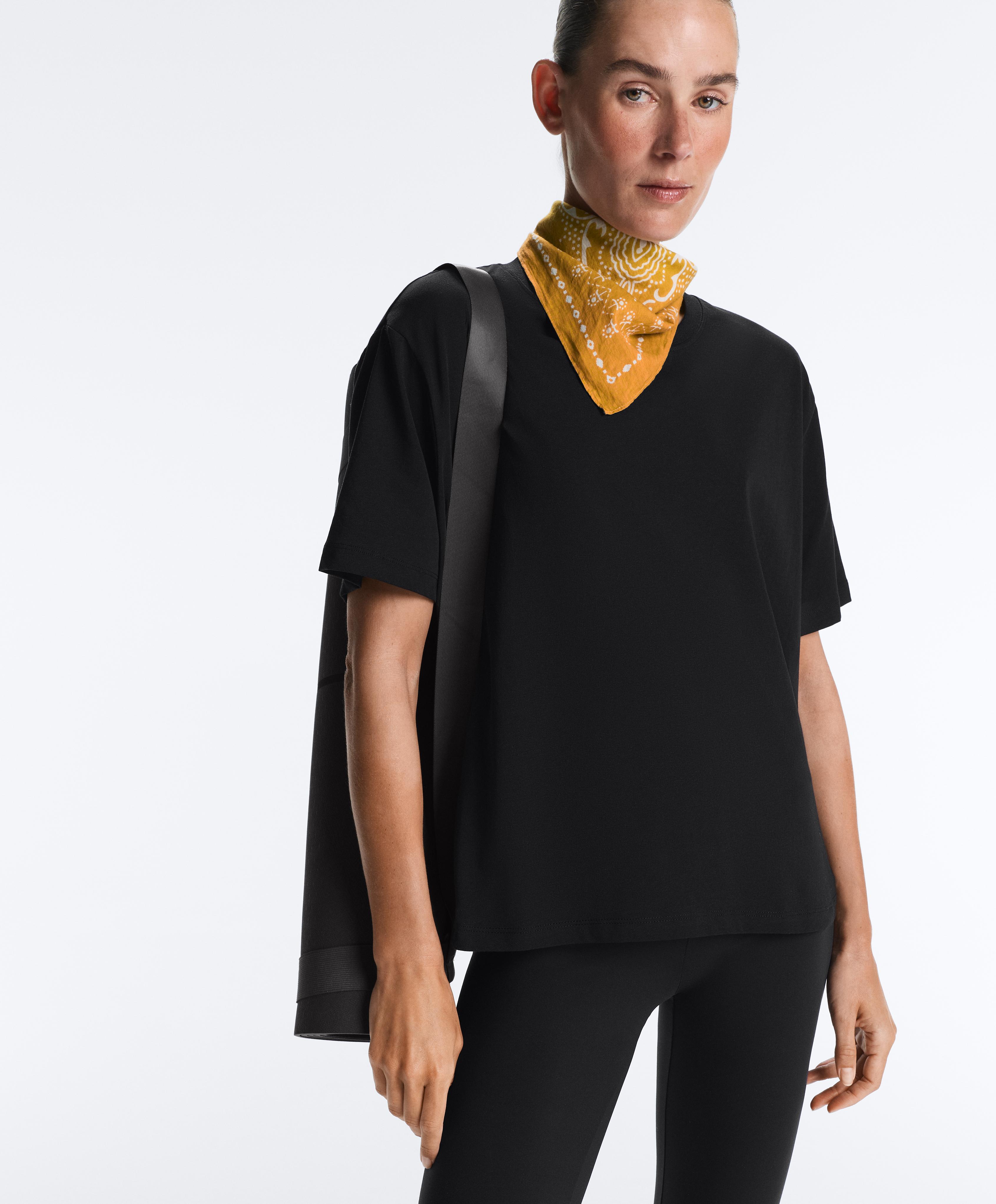 Boxy short-sleeved cotton blend T-shirt — BLACK