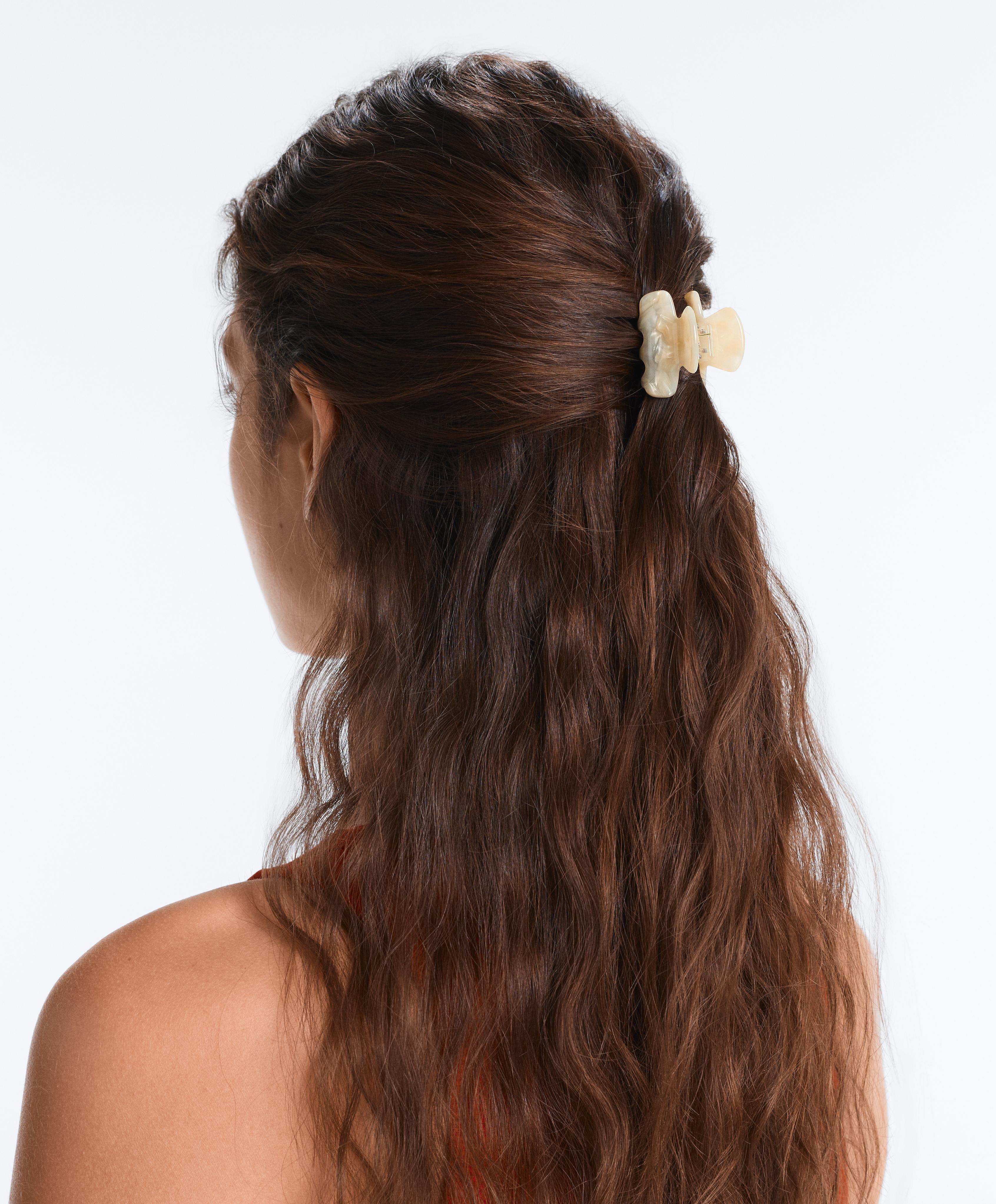 2 mini hair clips — OATMEAL